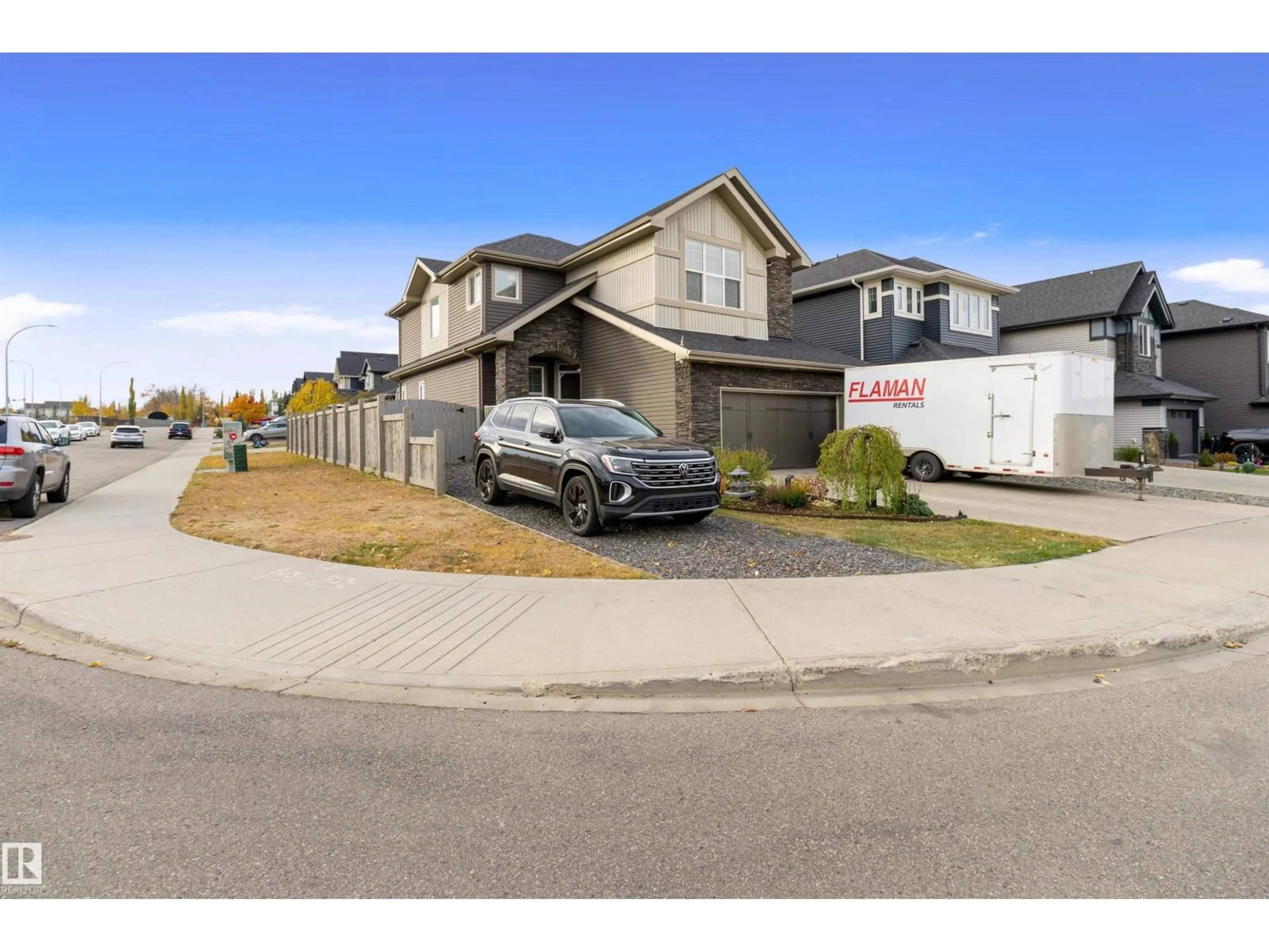 A pic from outside/outdoor area/front of a property/back of a property/a pic from drone, street for 70 AVEBURY CT, Sherwood Park Alberta T8H0Z3