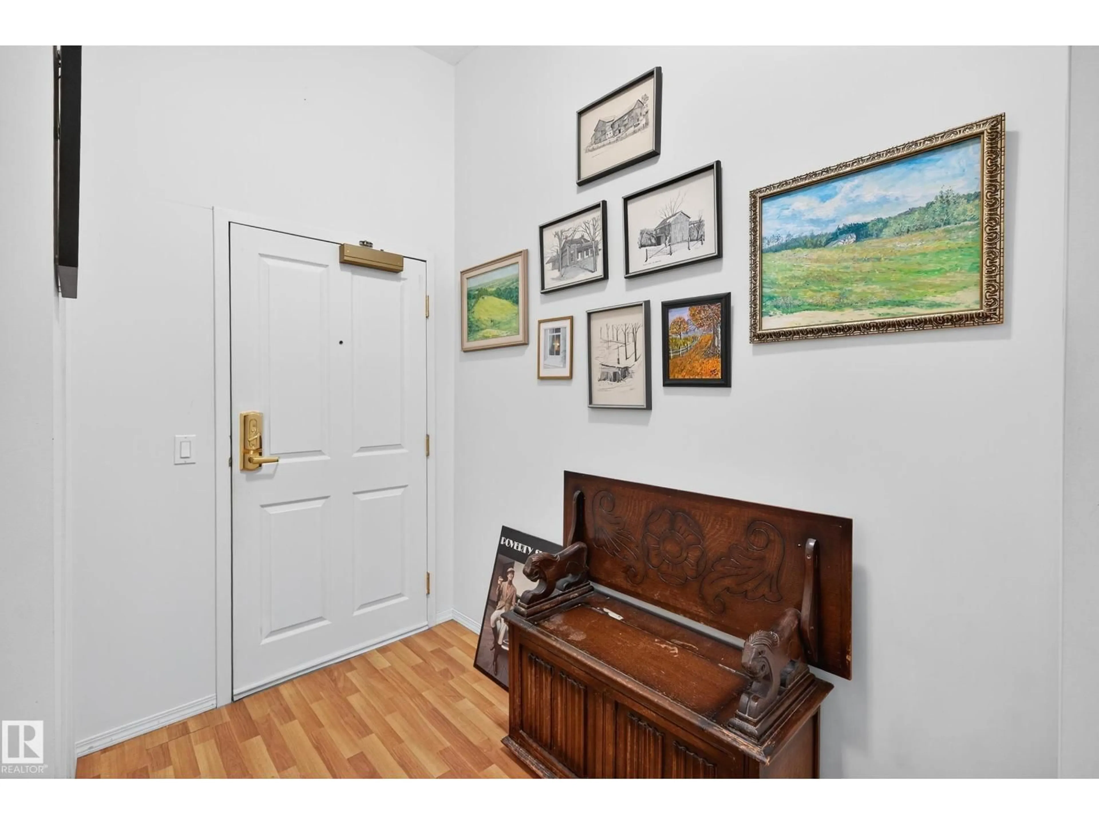 Indoor entryway for 78 - 110 MCKENNEY AV, St. Albert Alberta T8N1L9