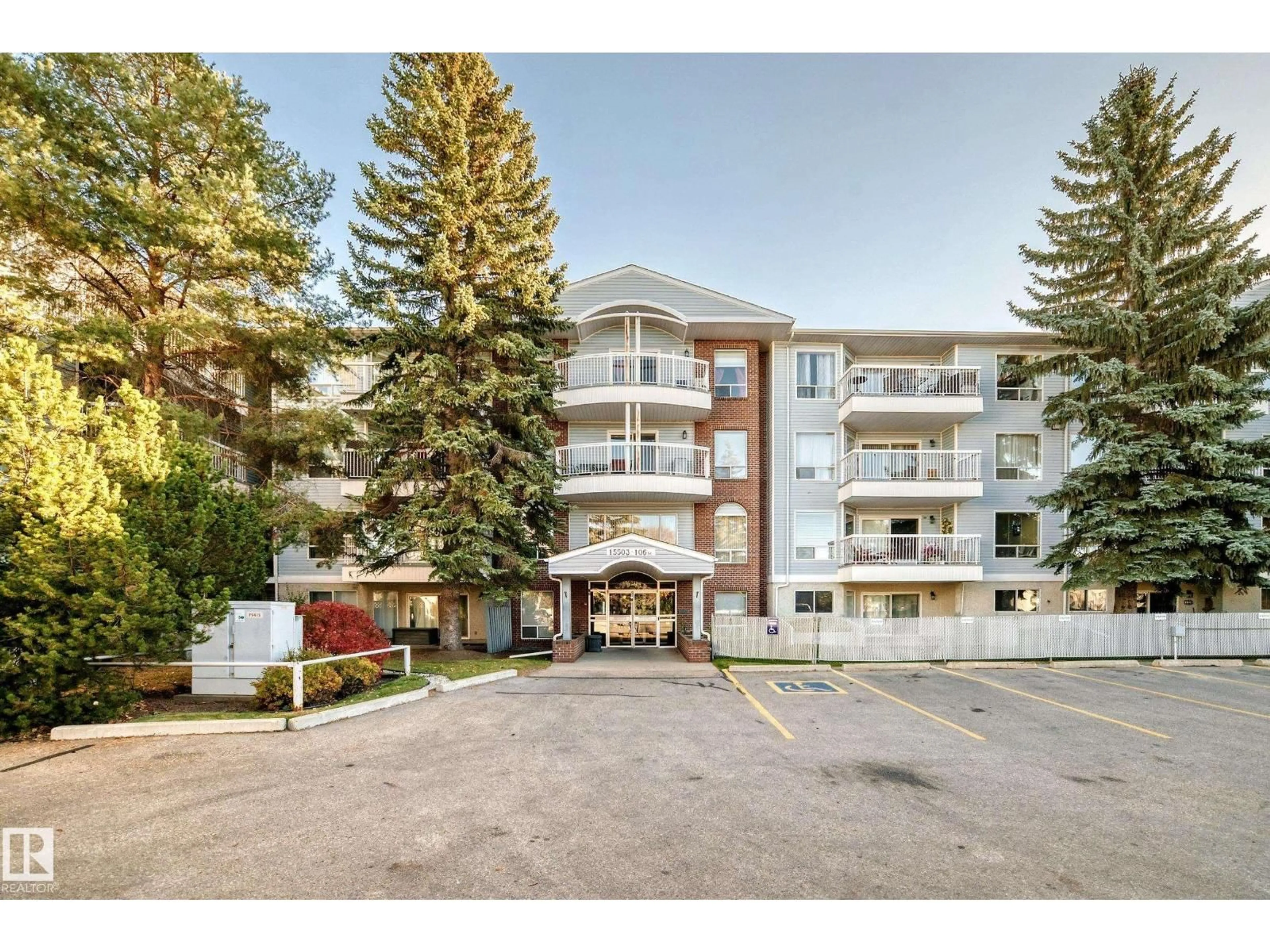 Unknown for 117 15503 106 ST NW, Edmonton Alberta T5X5W7