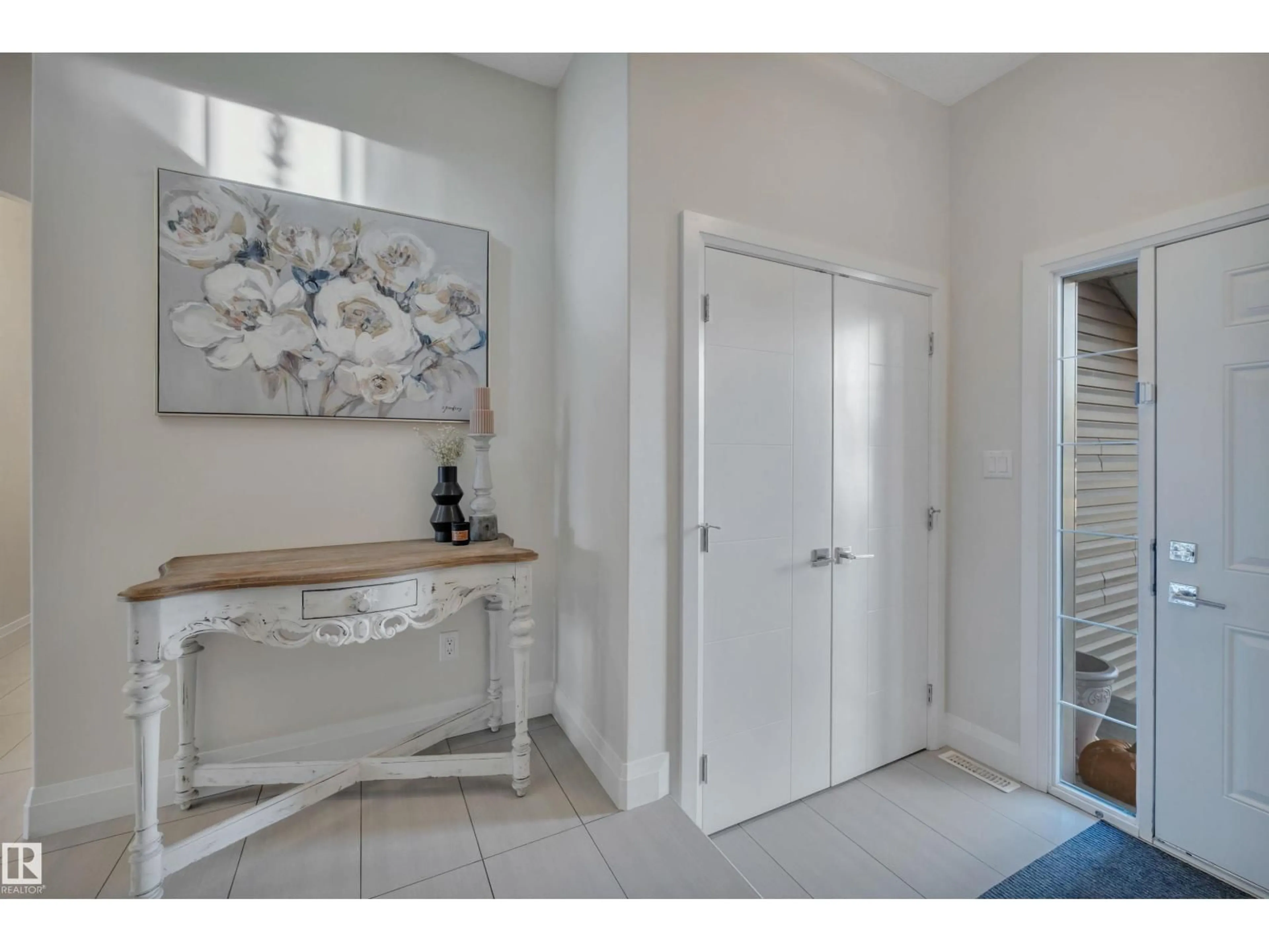 Indoor entryway for 513 STURTZ LI, Leduc Alberta T9E0Y6