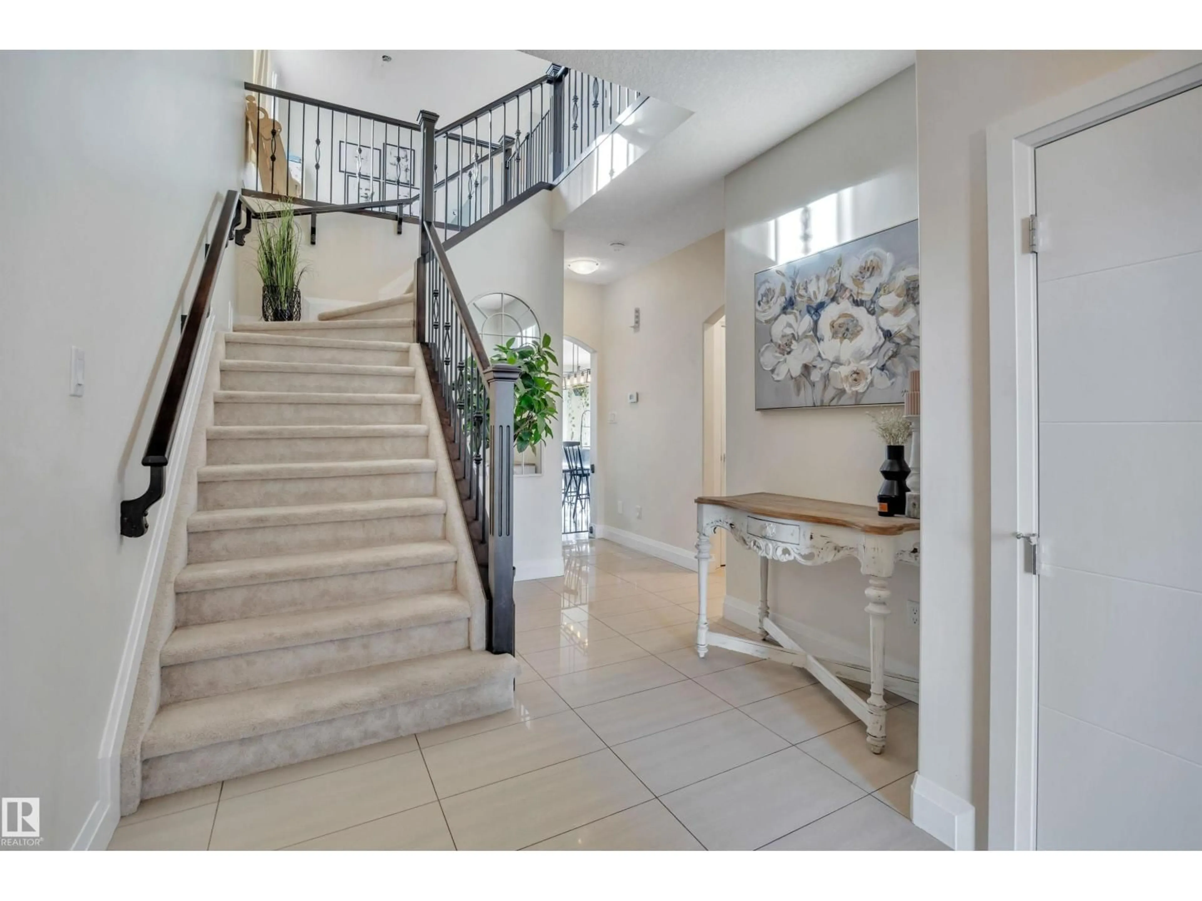 Indoor entryway for 513 STURTZ LI, Leduc Alberta T9E0Y6