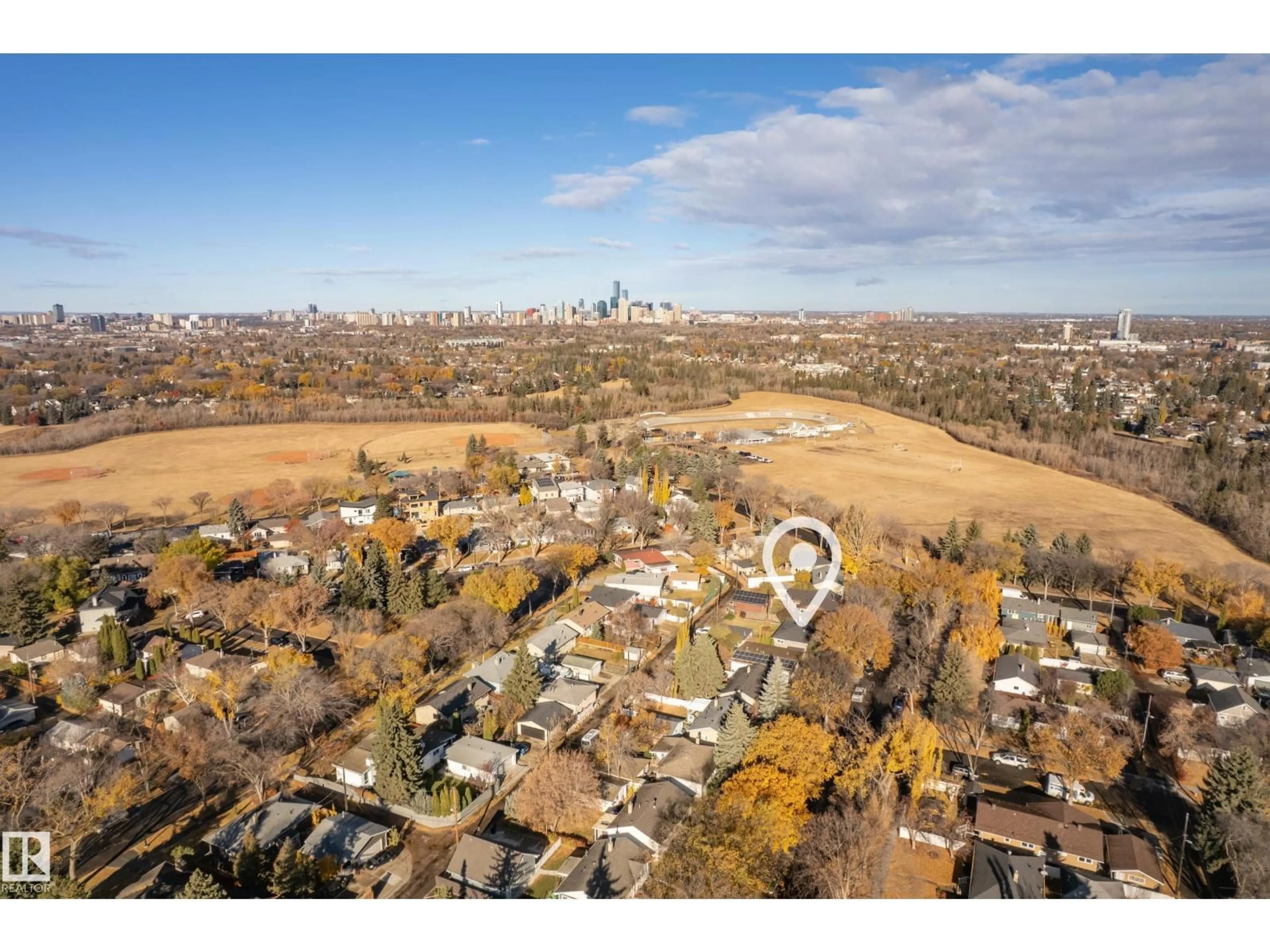 A pic from outside/outdoor area/front of a property/back of a property/a pic from drone, city buildings view from balcony for 6812 86 ST, Edmonton Alberta T6E2Y1