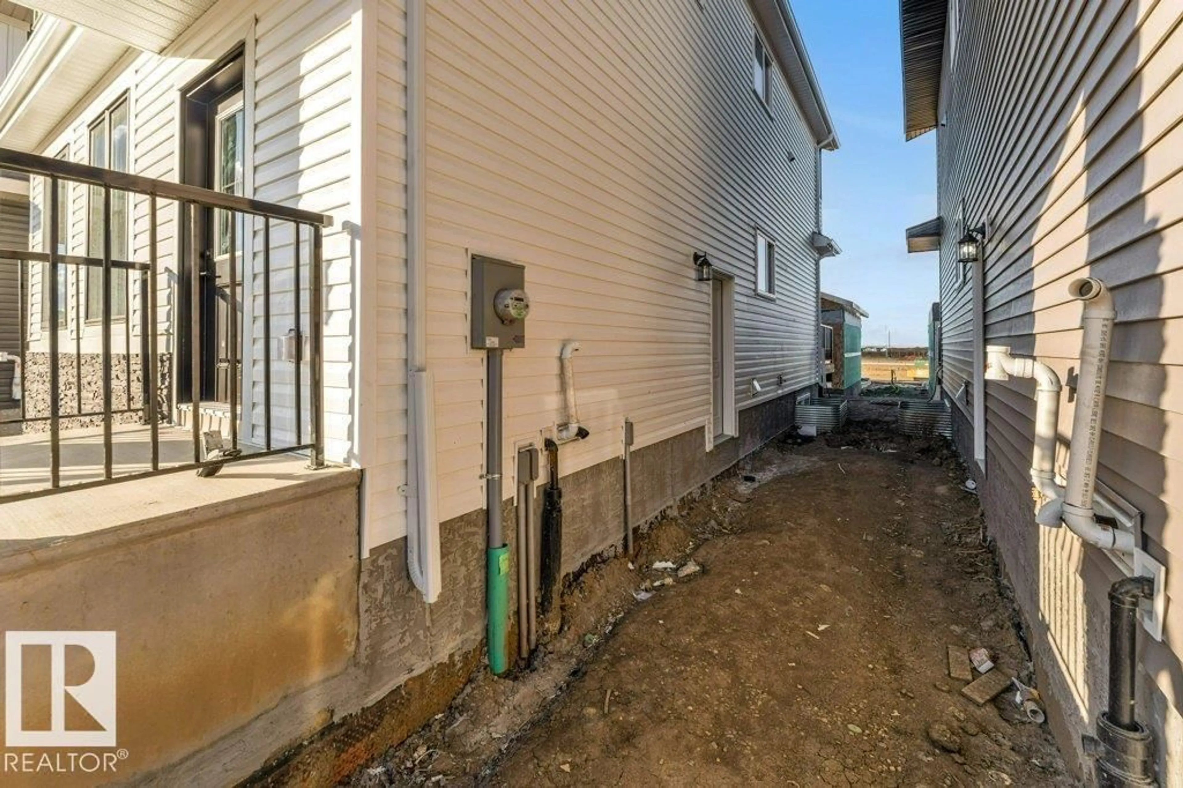 Patio, street for 22 WESTWYCK LI, Spruce Grove Alberta T7X4G1