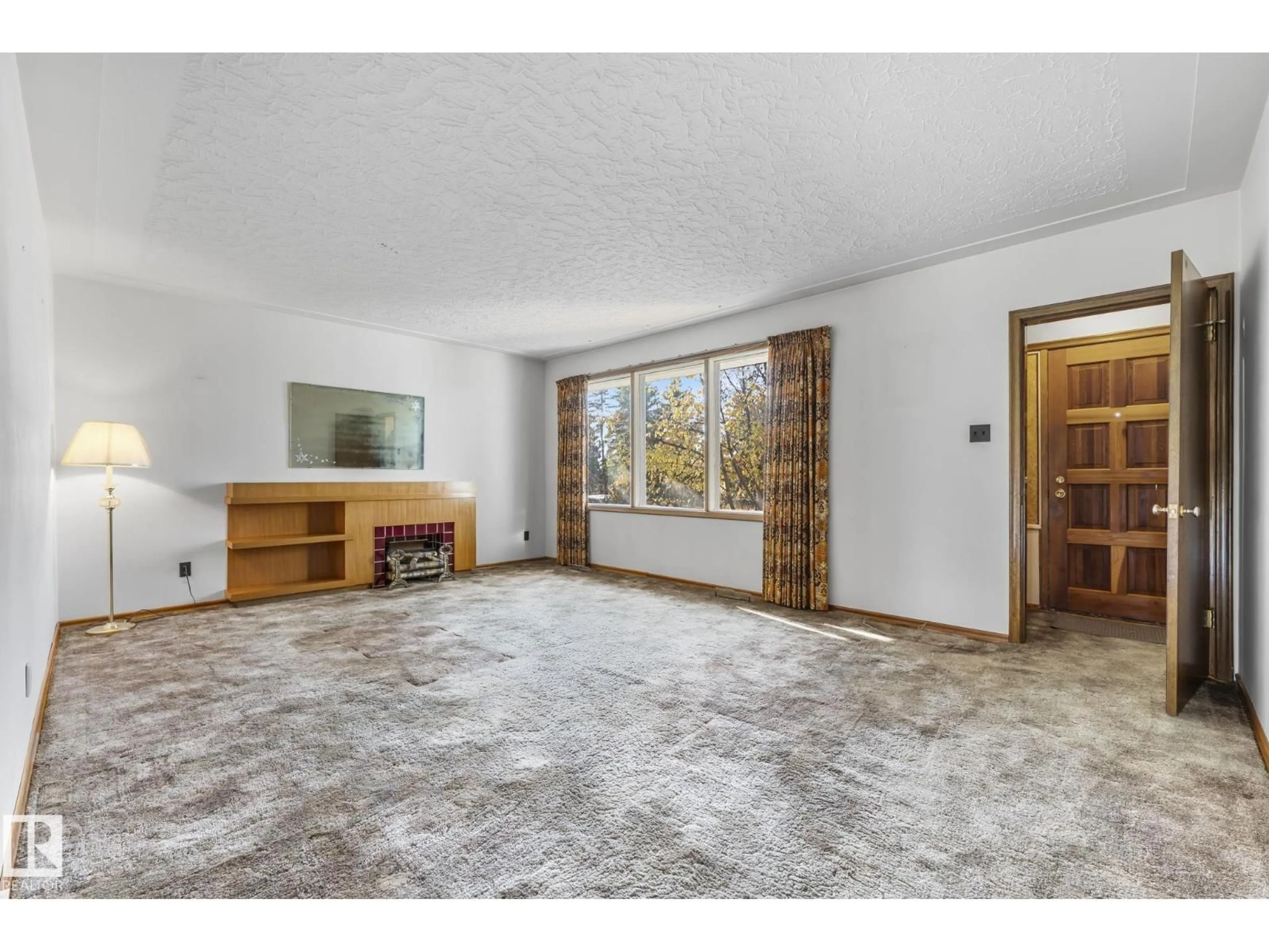 Unknown for 12947 109 ST, Edmonton Alberta T5E4Y3