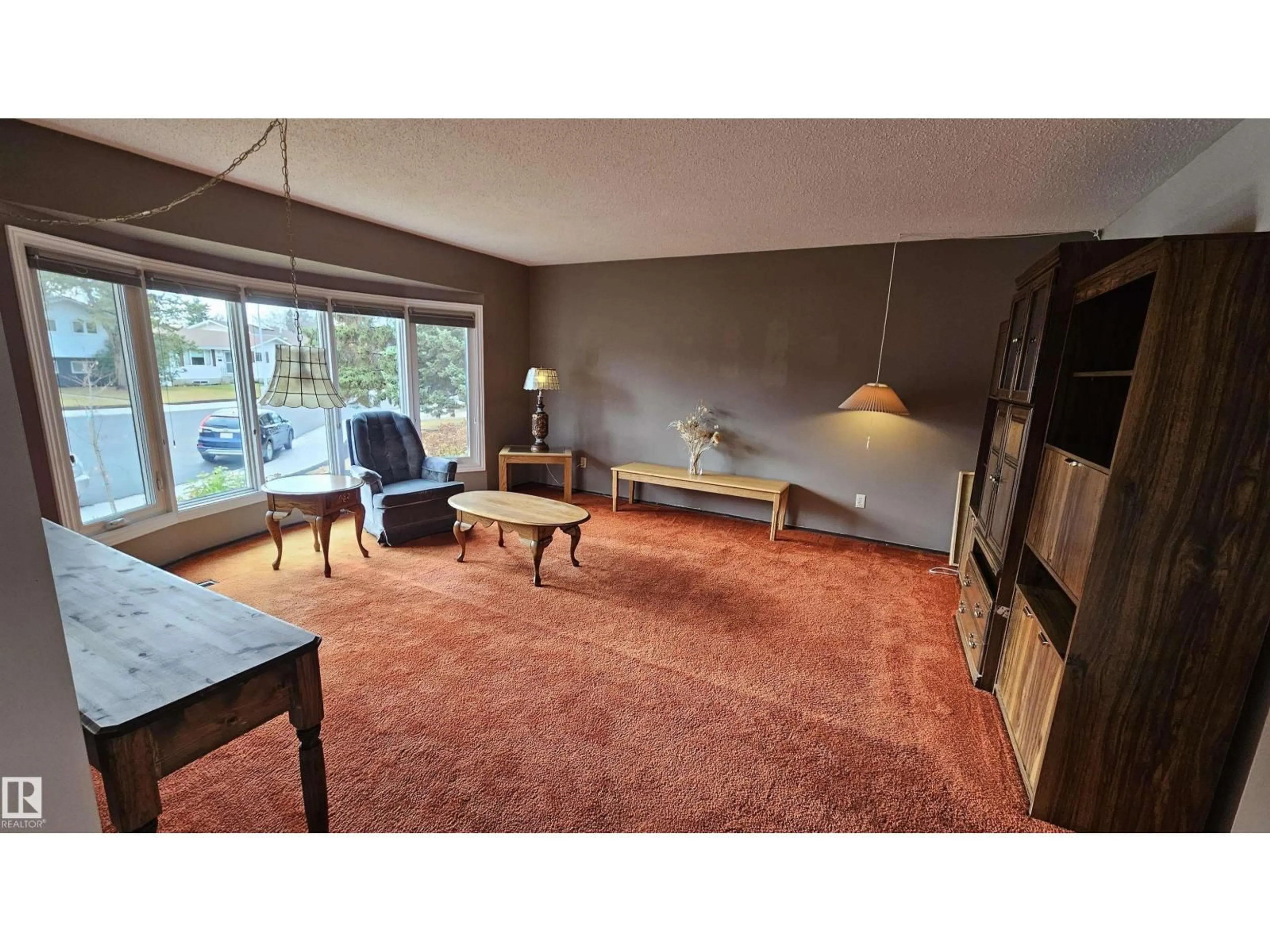 A pic of a room for 1817 65 ST, Edmonton Alberta T6L1N1