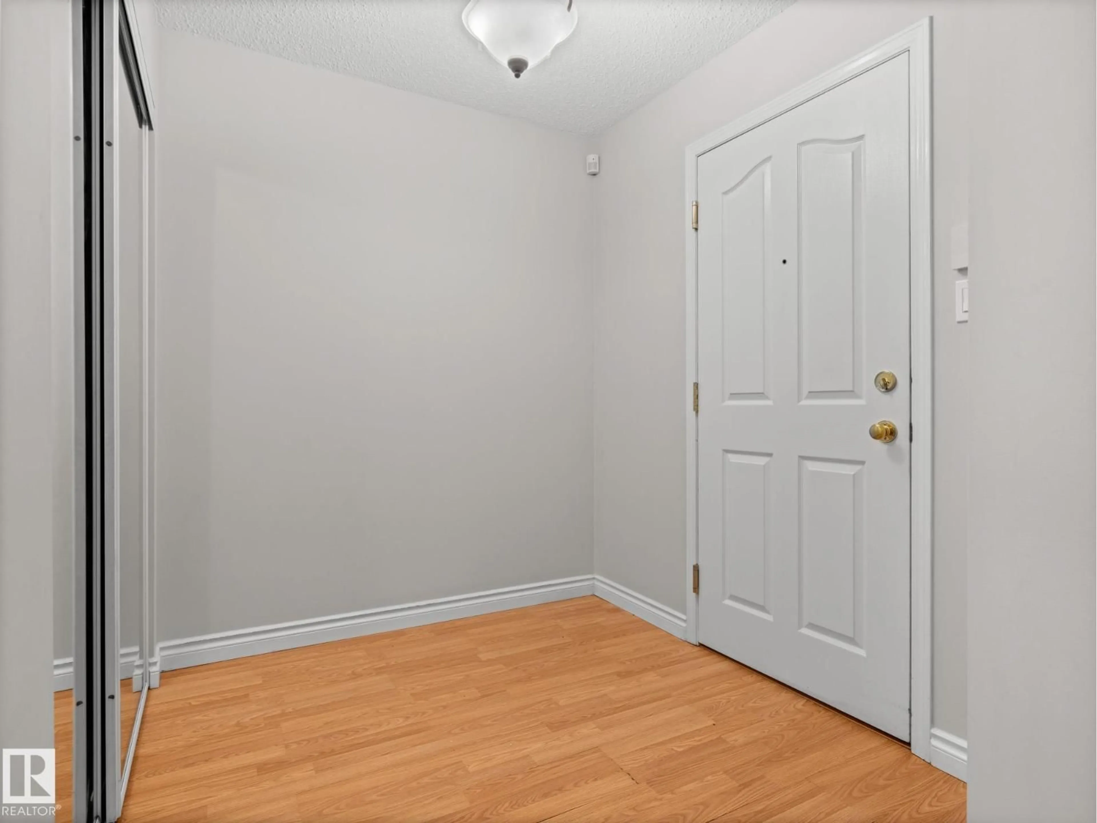A pic of a room for #126 - 10511 42 AV, Edmonton Alberta T5J7G8