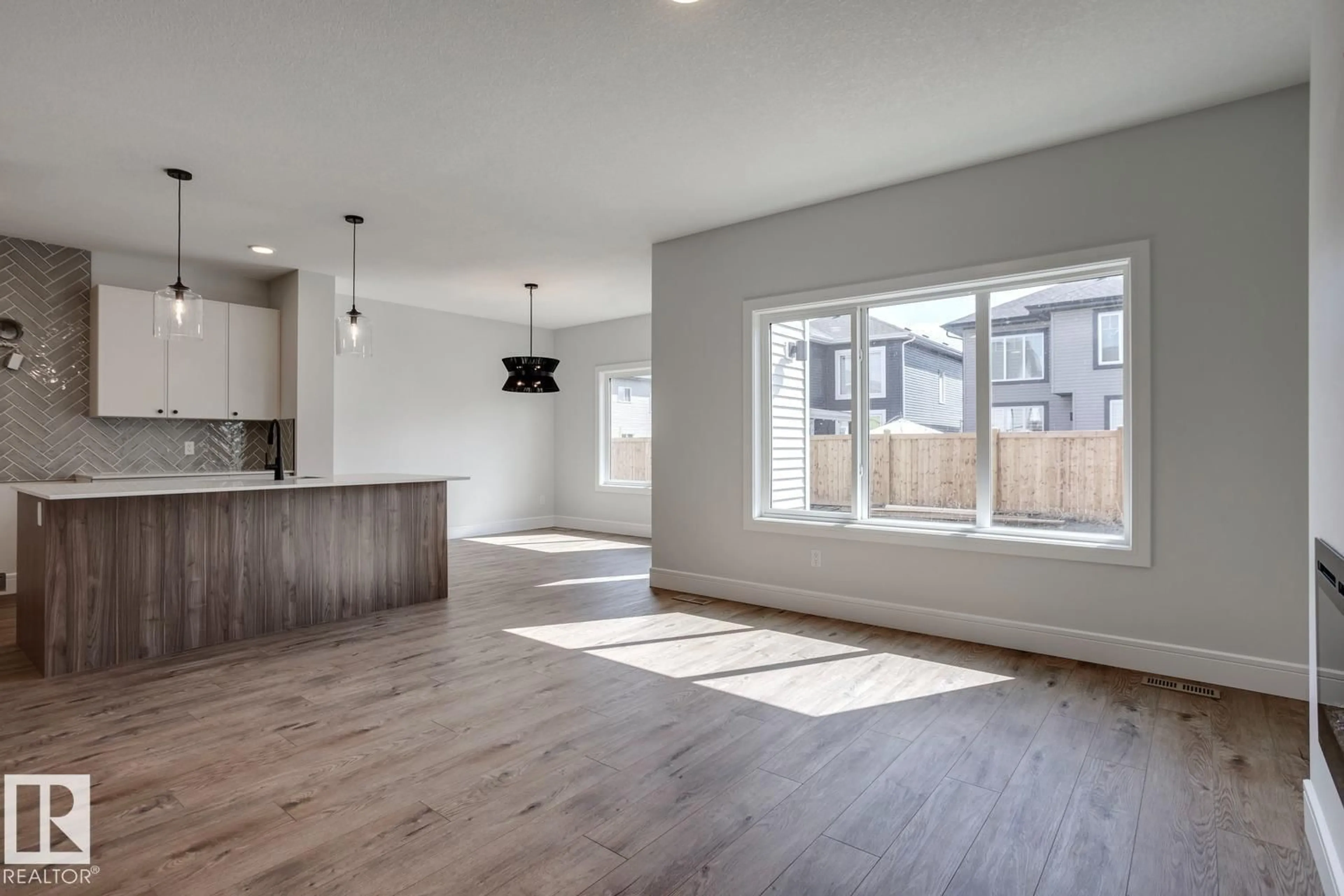Open concept kitchen, unknown for 1952 WESTERRA LN, Stony Plain Alberta T7Z0M9