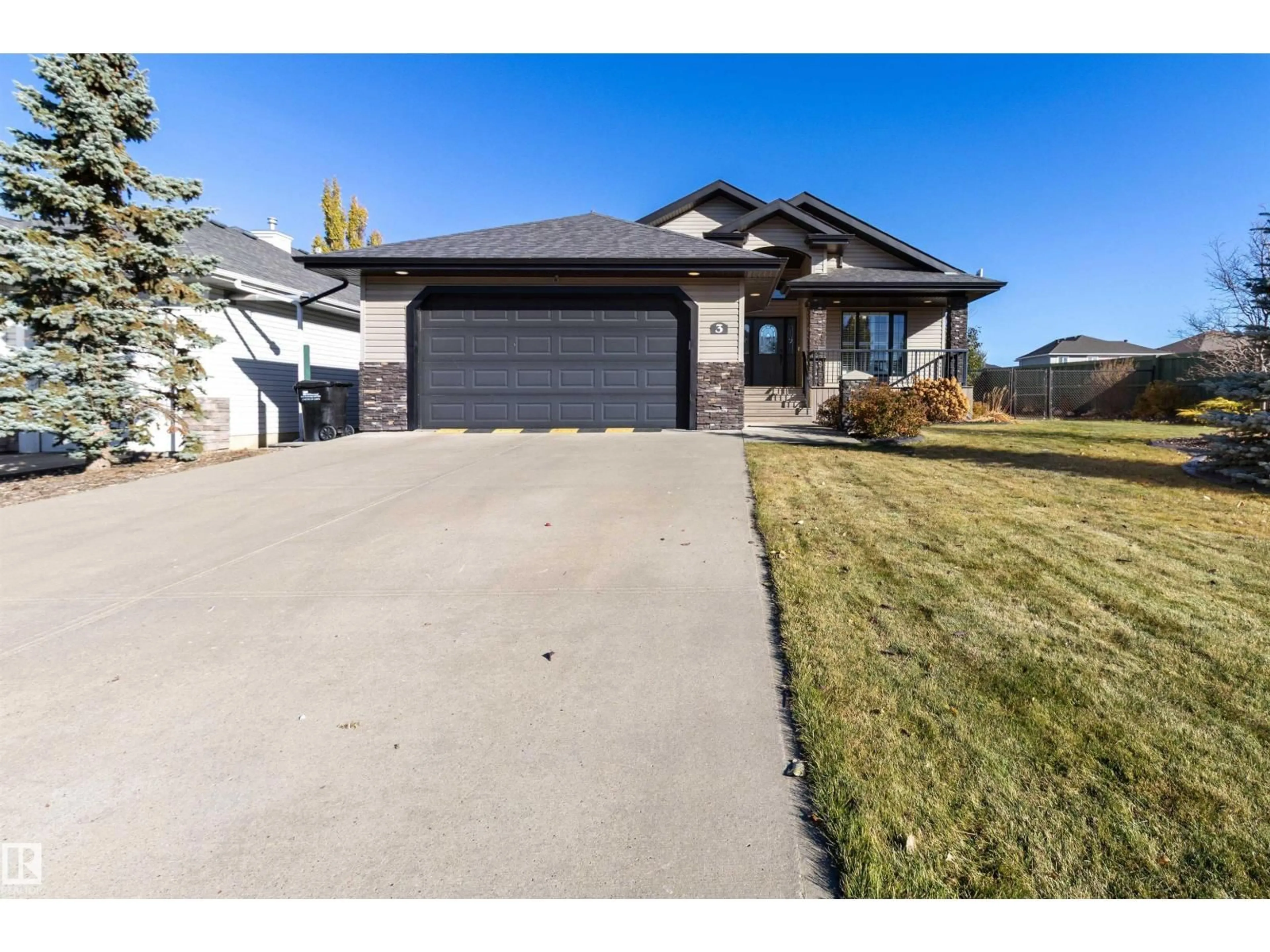 Home with vinyl exterior material, street for 3 ARBOUR, Ardrossan Alberta T8E2A1