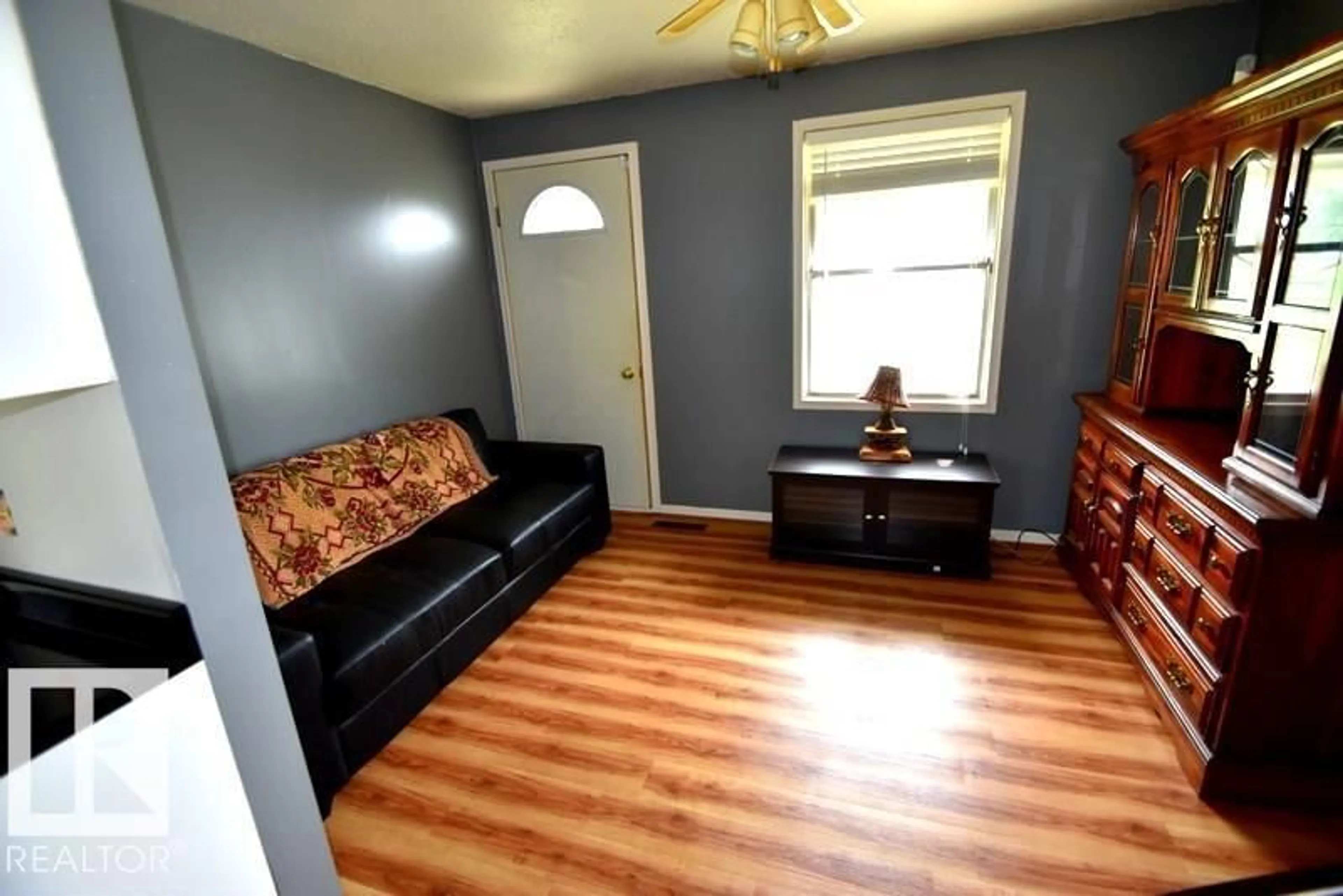 Living room with furniture, unknown for 5012 49 AVENUE, Vilna Alberta T0A3L0