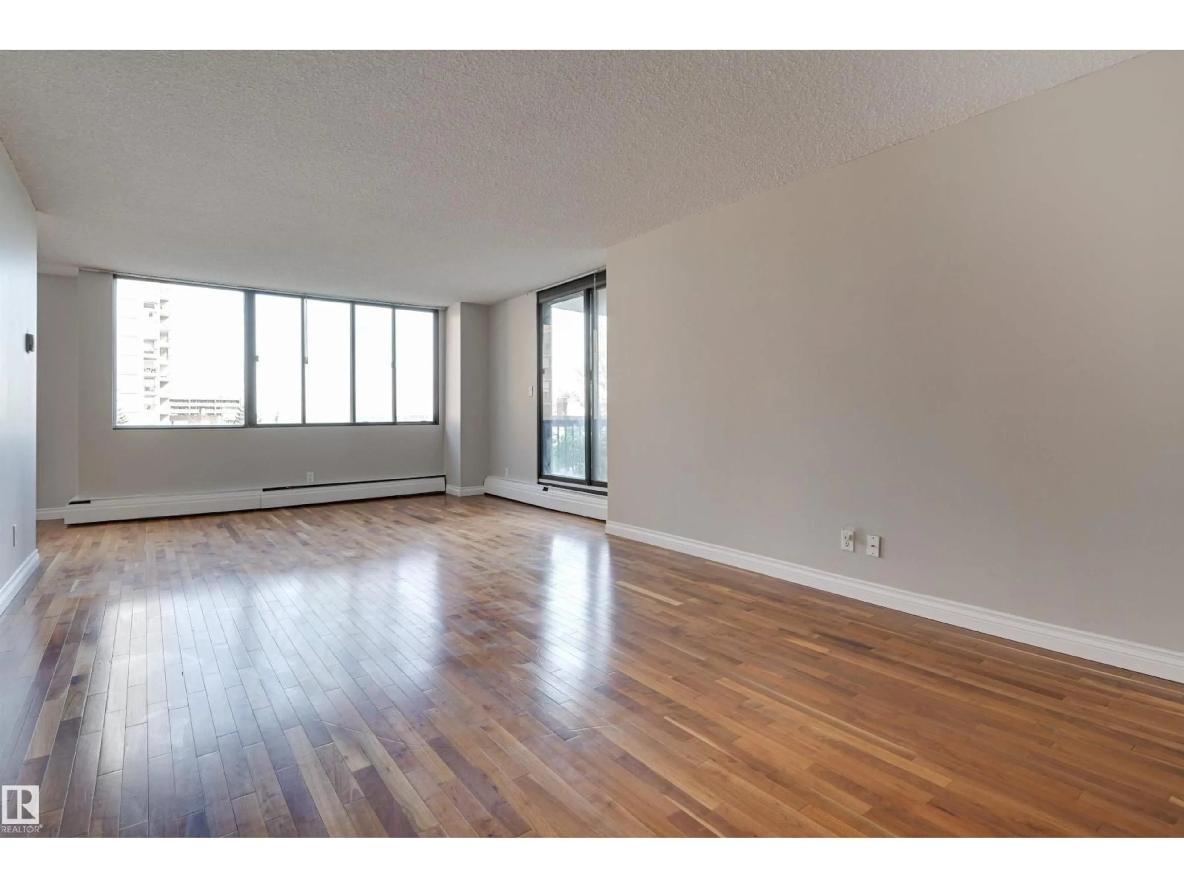 A pic of a room for #301 - 9921 104 ST, Edmonton Alberta T5K2K3