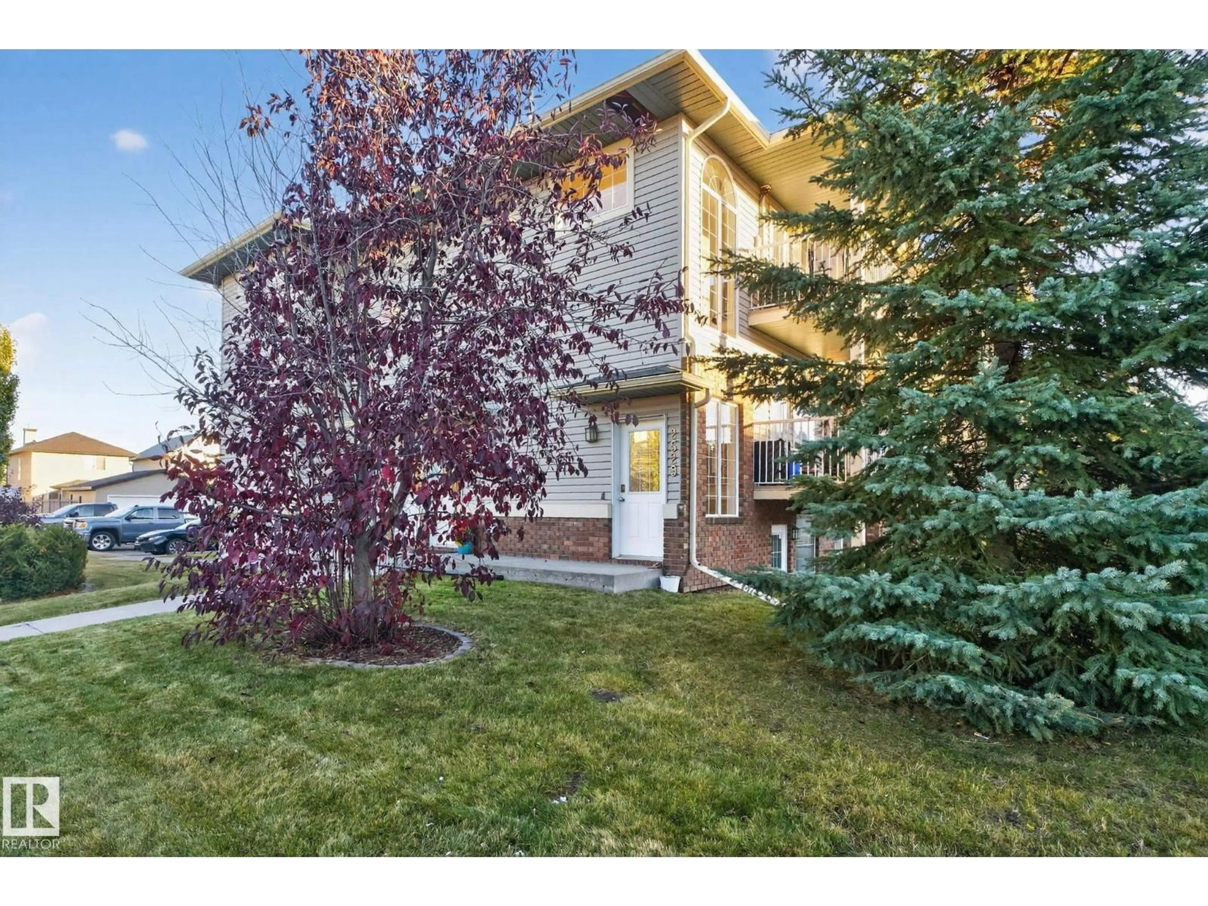 Unknown for 2529 30 AV, Edmonton Alberta T5T2A1