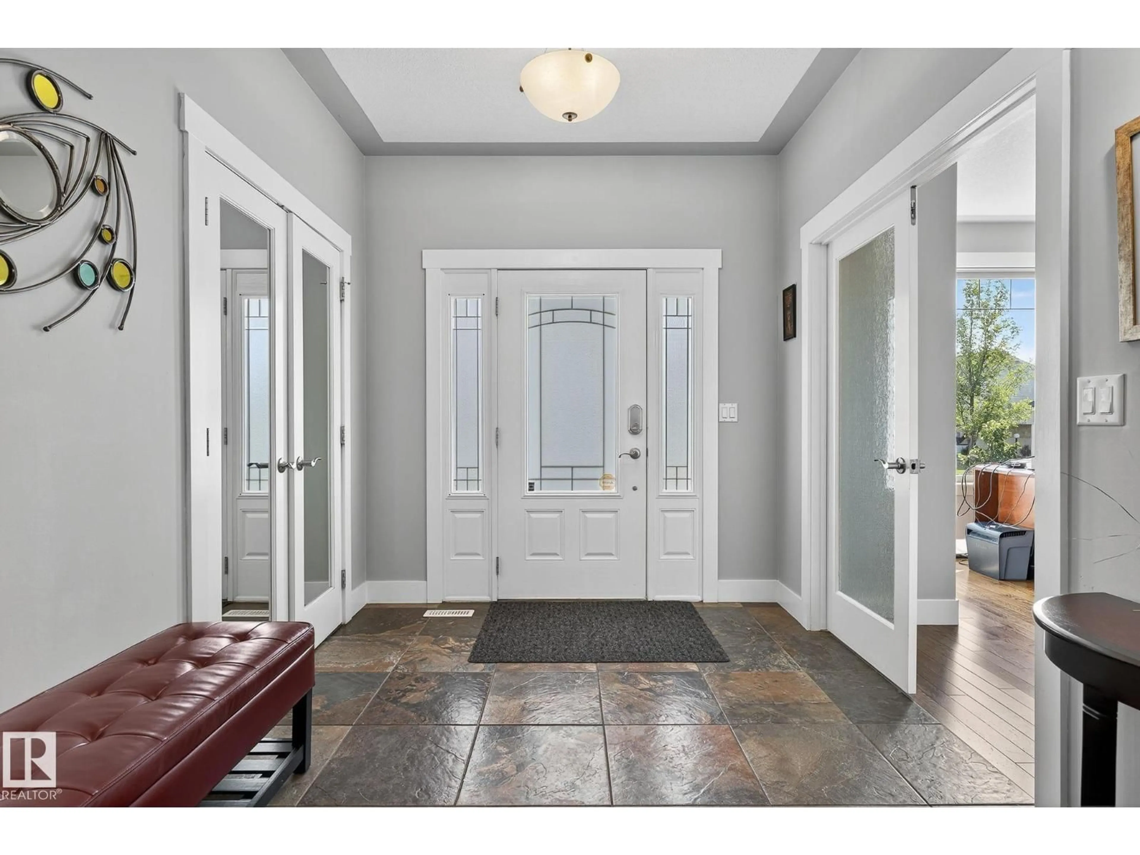 Indoor entryway for 12920 108 ST, Edmonton Alberta T5E4X3