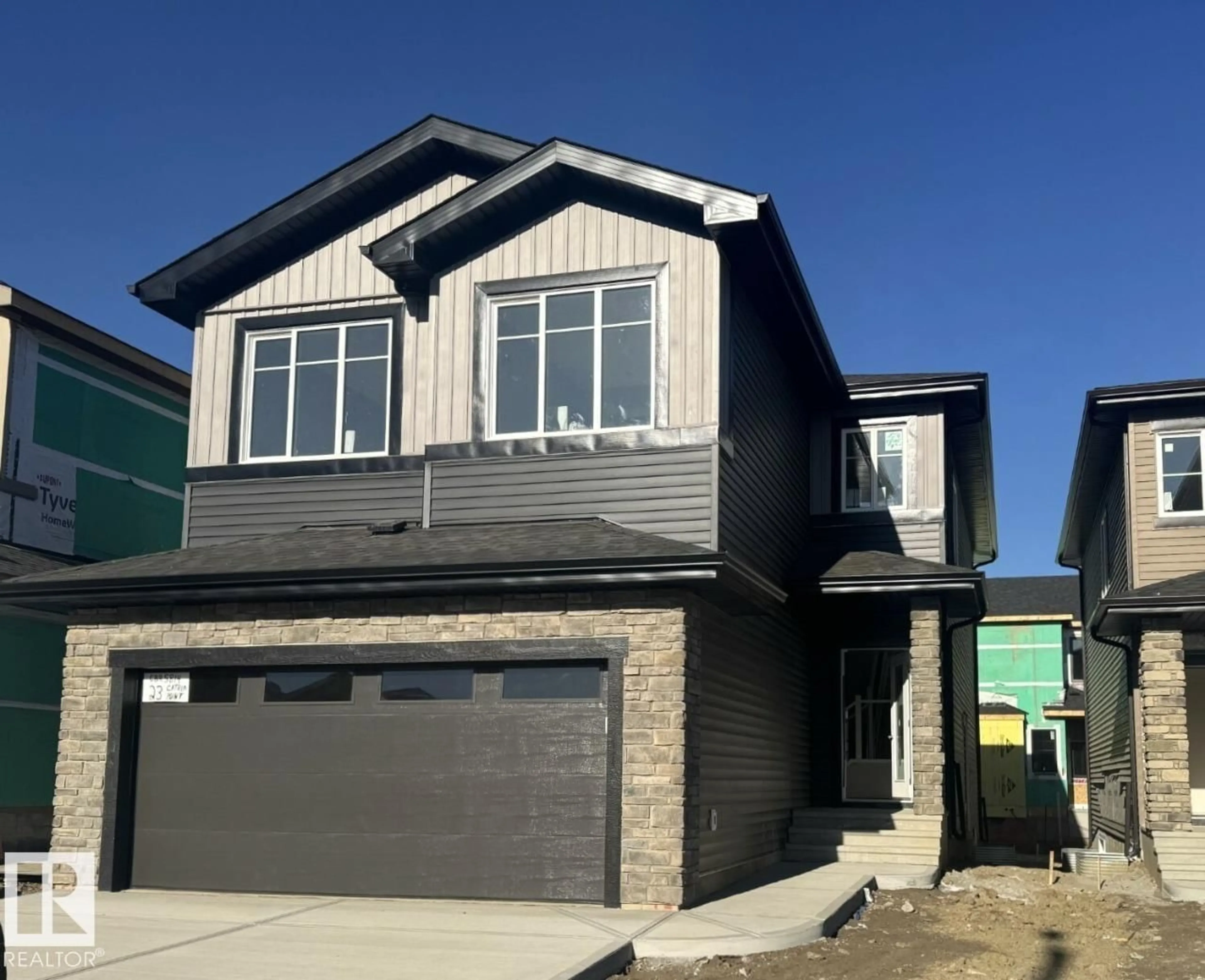 Home with vinyl exterior material, street for 23 CATRIA PT, Sherwood Park Alberta T8A4V2