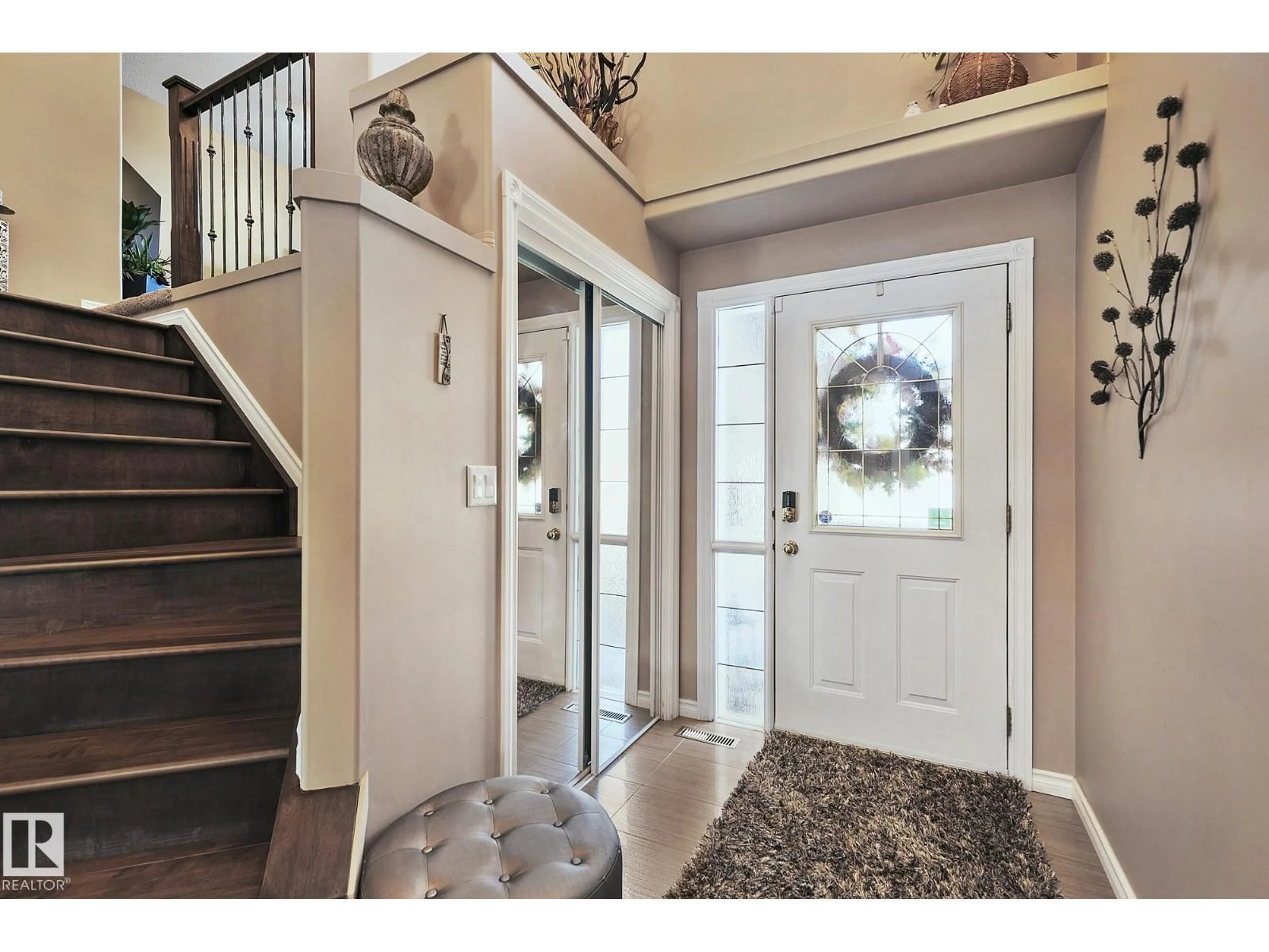 Indoor entryway for 8619 160 AV, Edmonton Alberta T5Z3H9
