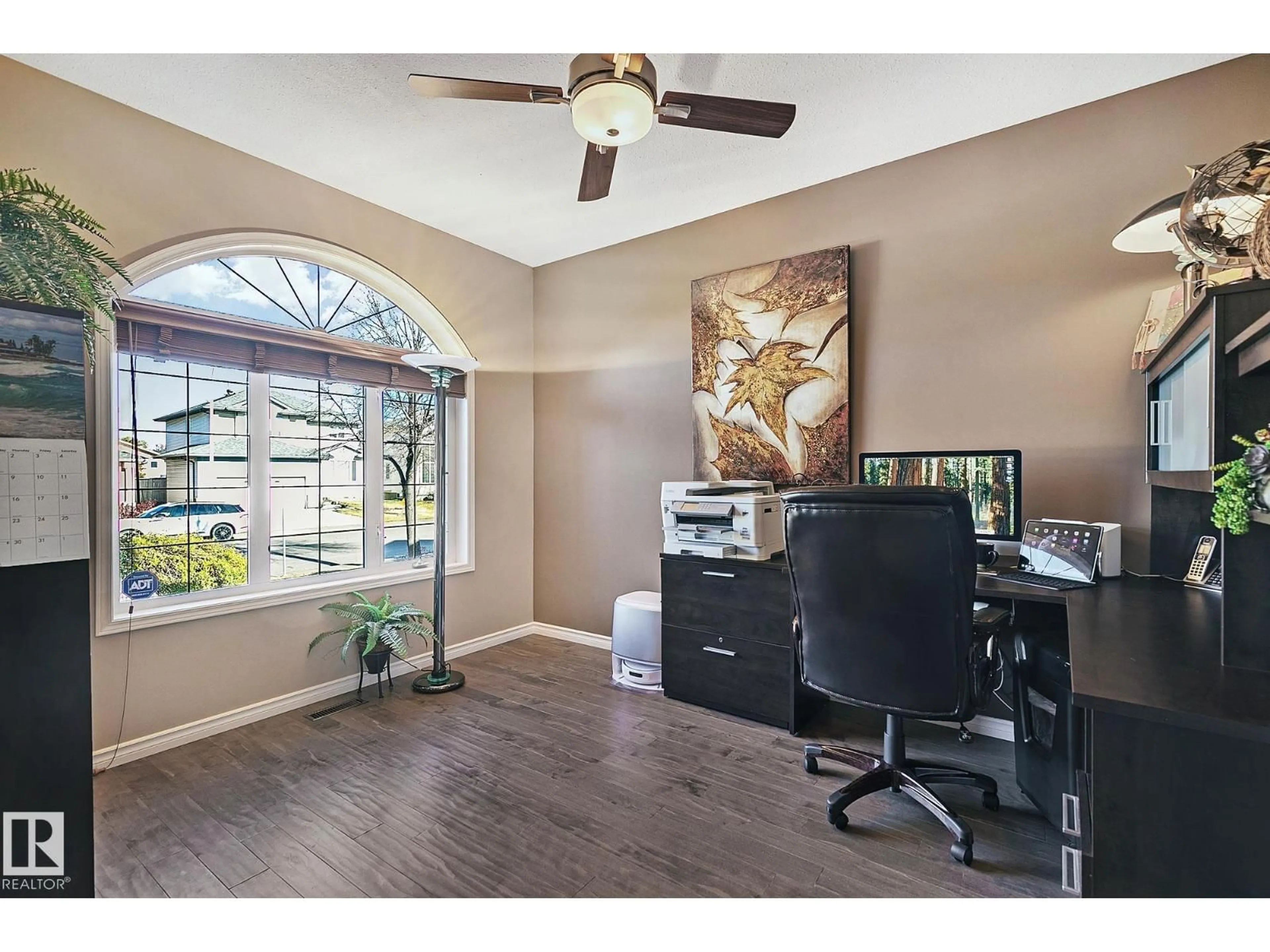 A pic of a room for 8619 160 AV, Edmonton Alberta T5Z3H9