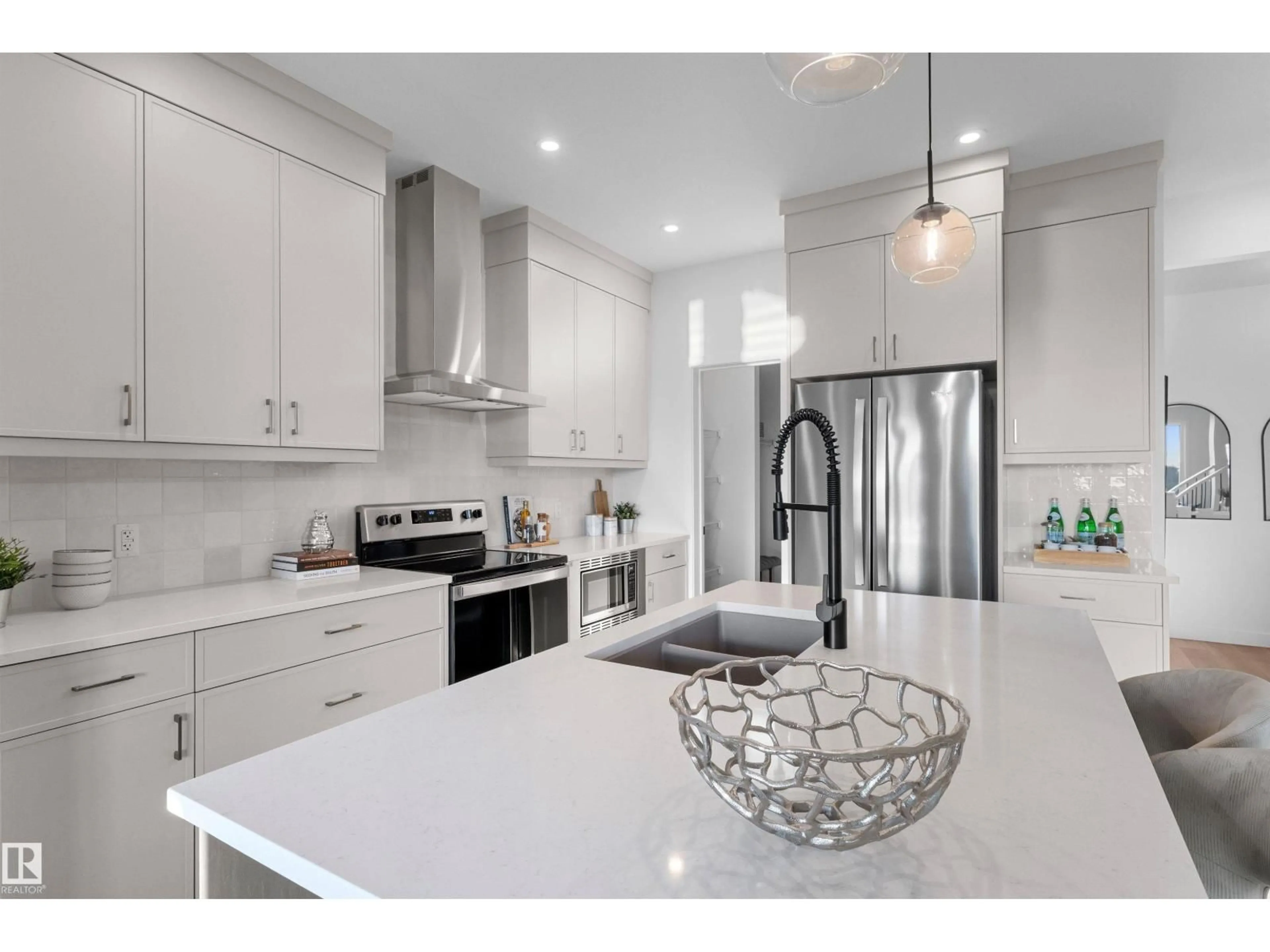 Open concept kitchen, ceramic/tile floor for SW - 4809 CAWSEY TC, Edmonton Alberta T6W5M7