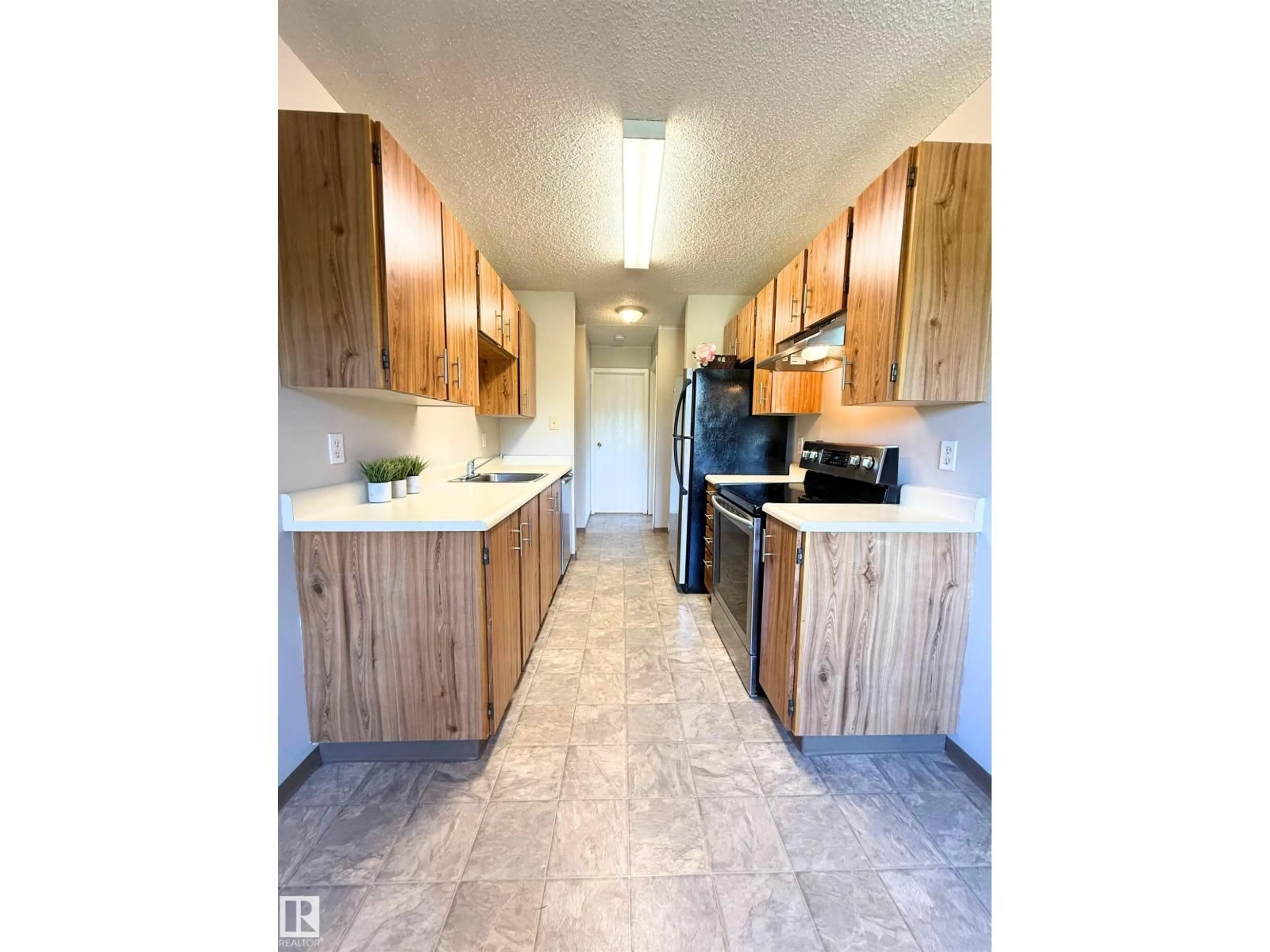 Standard kitchen, unknown for #303 - 10842 107 ST, Edmonton Alberta T5H2Z3