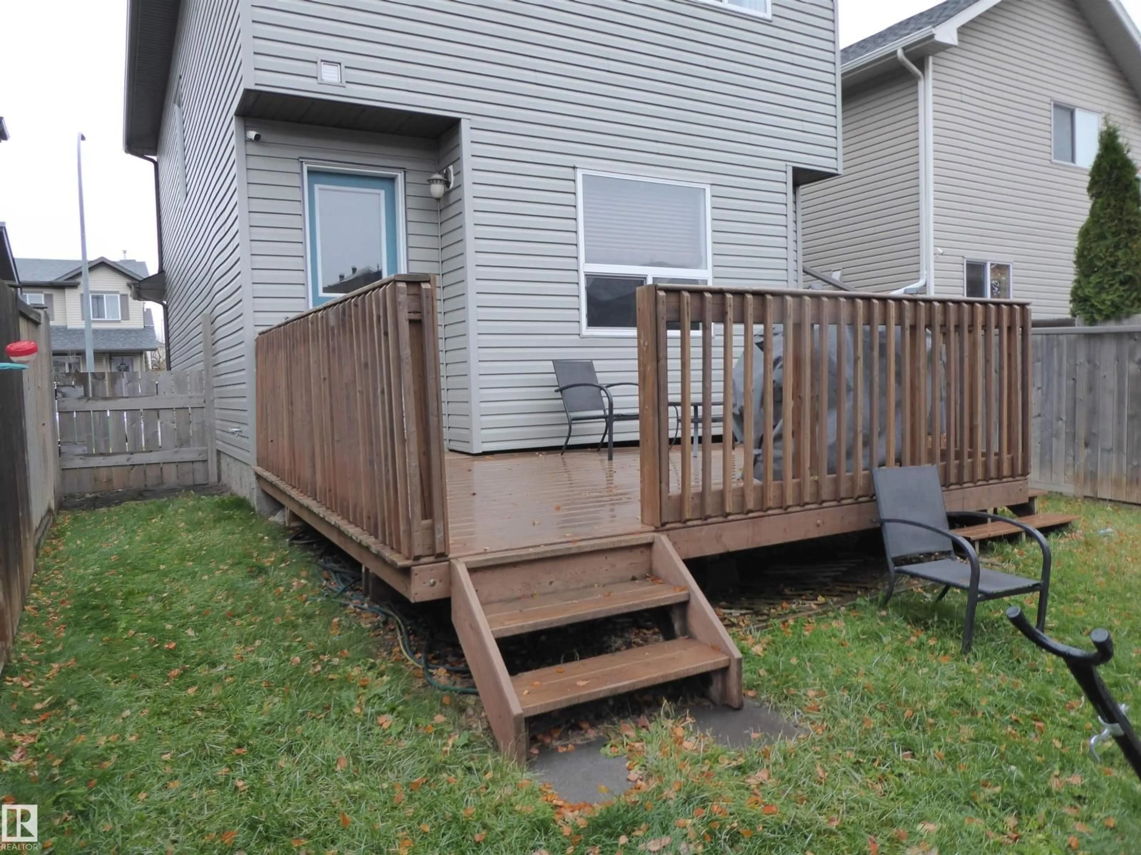 Patio, street for 28 VEGA AV, Spruce Grove Alberta T7X4R8