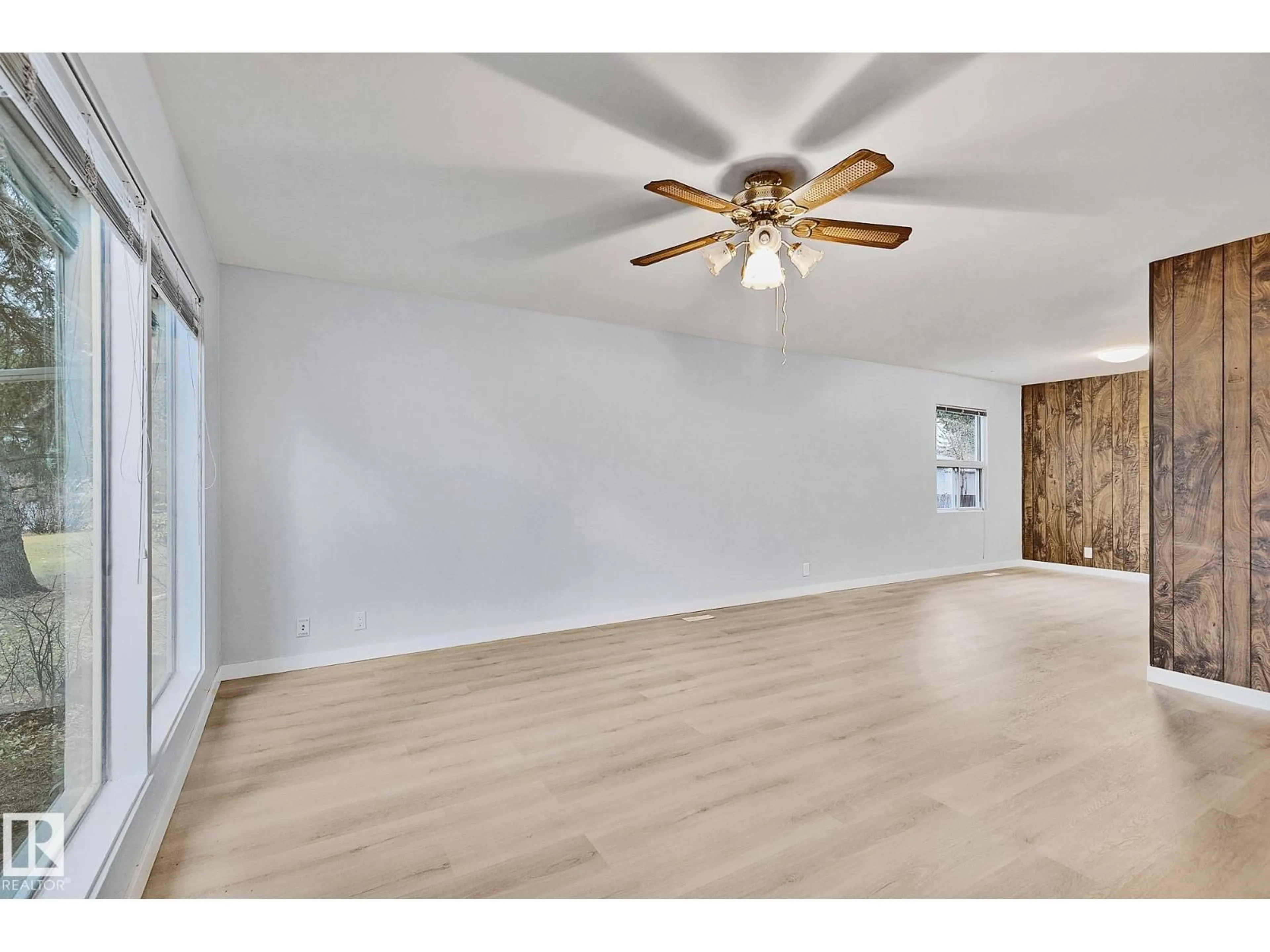 A pic of a room for 15306 78 AV, Edmonton Alberta T5R3C7