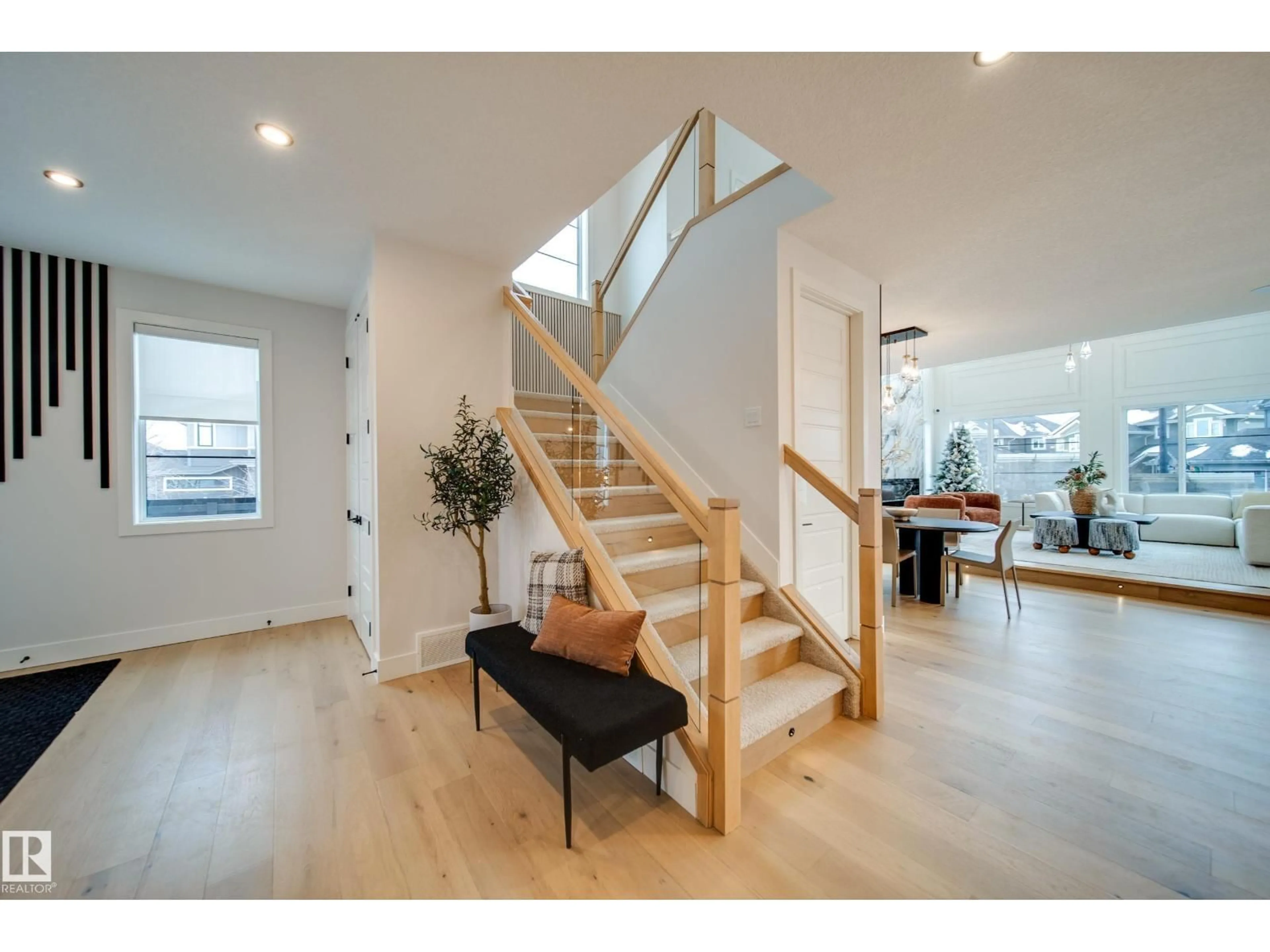 Unknown for SW - 3304 169 ST, Edmonton Alberta T5R2X1