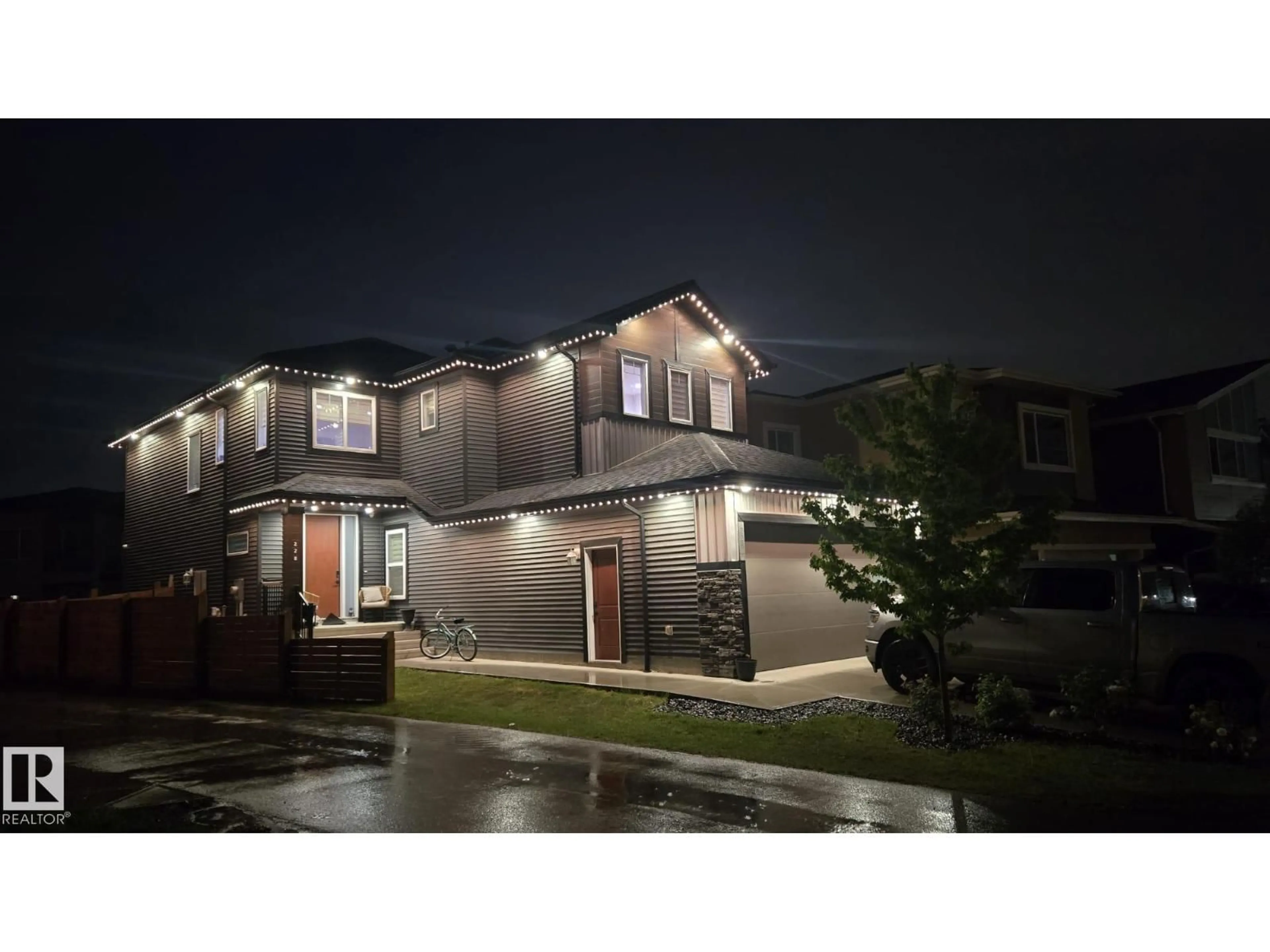 Unknown for 228 36 ST SW, Edmonton Alberta T6X2W5