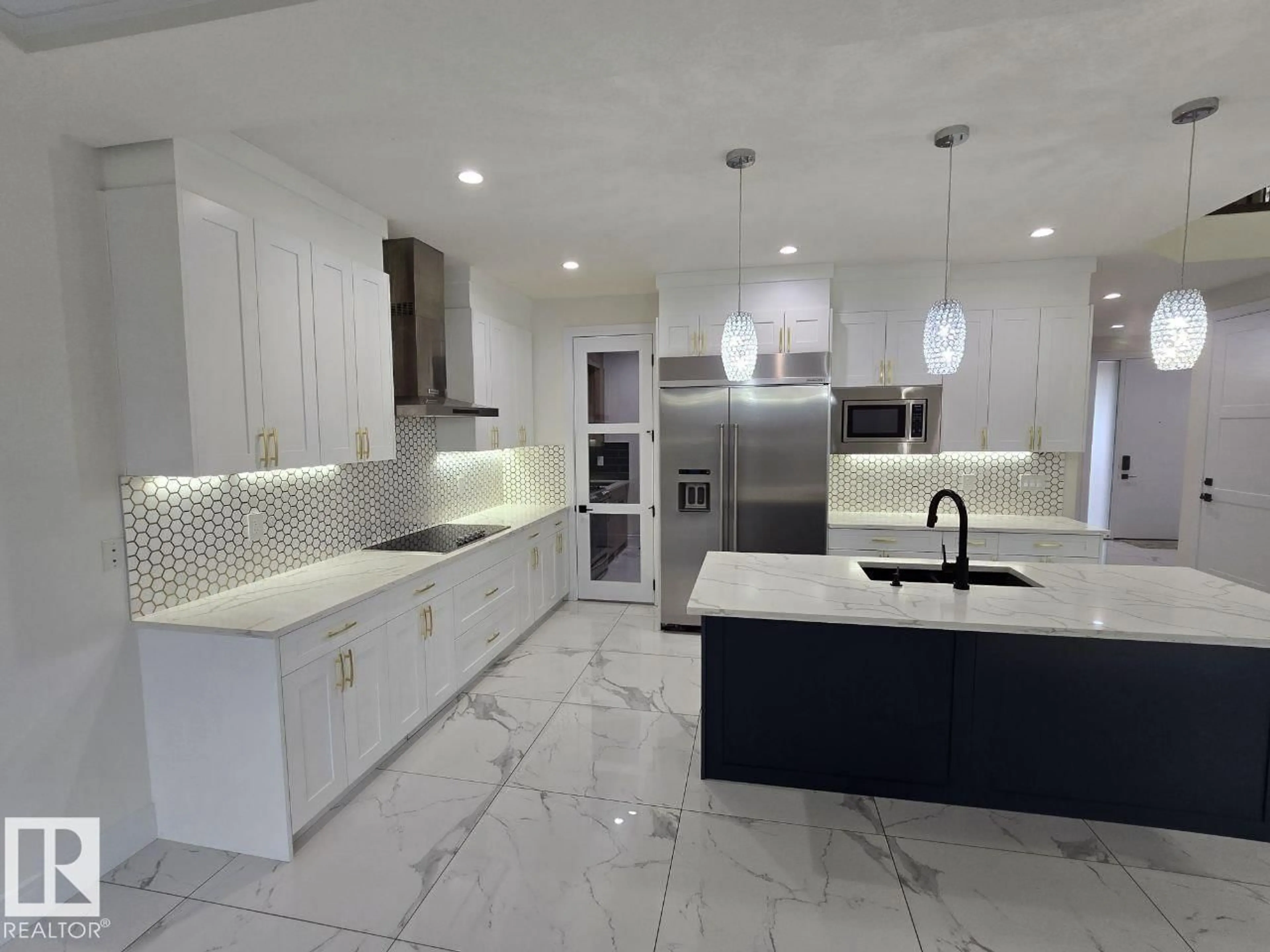 Contemporary kitchen, ceramic/tile floor for 228 36 ST SW, Edmonton Alberta T6X2W5