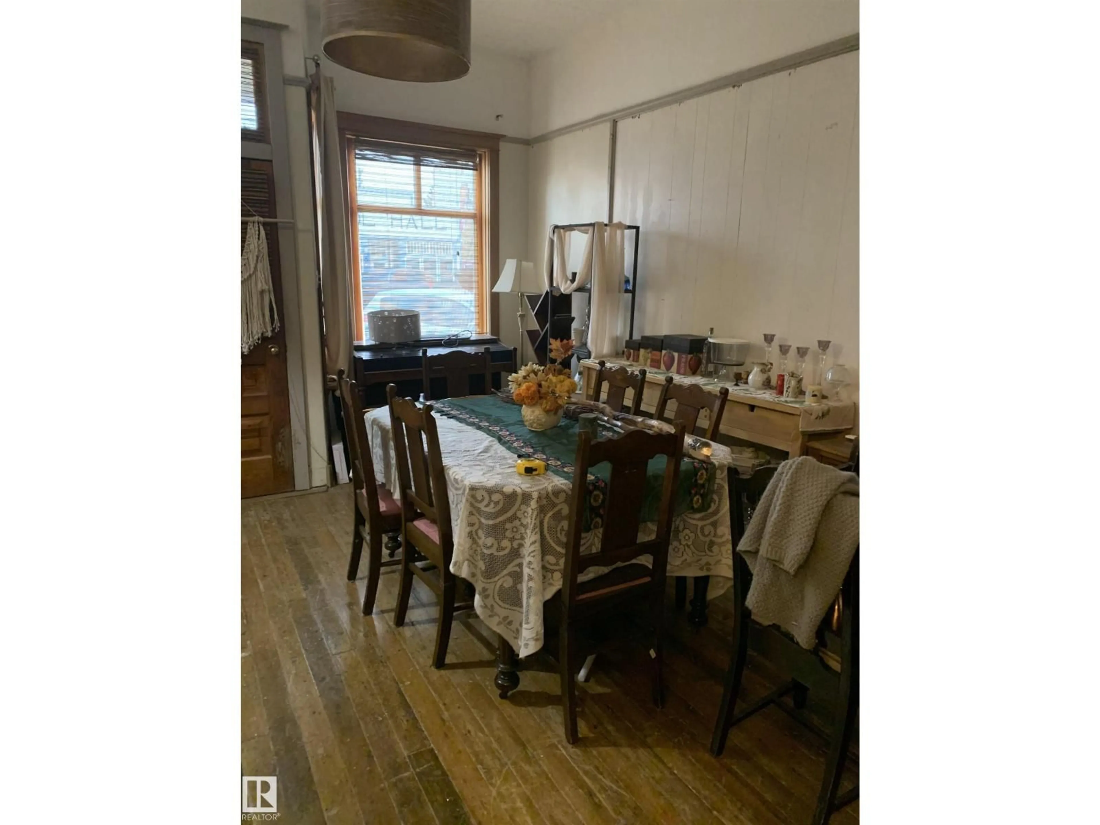 Dining room, wood/laminate floor for 5023 50 STREET, Vilna Alberta T0A3L0