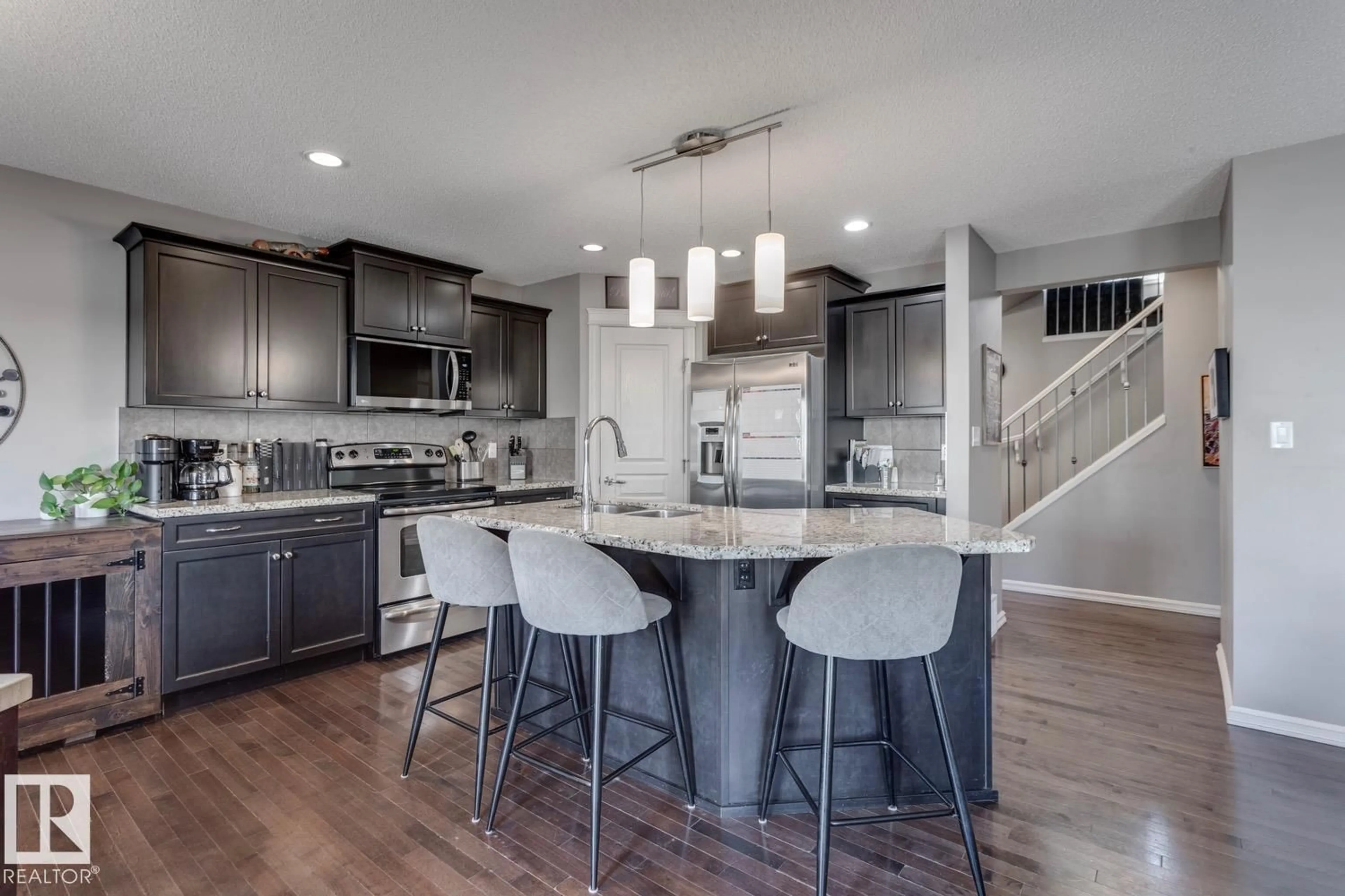 Open concept kitchen, unknown for SW - 4109 CHARLES LINK LI, Edmonton Alberta T6W0Z4