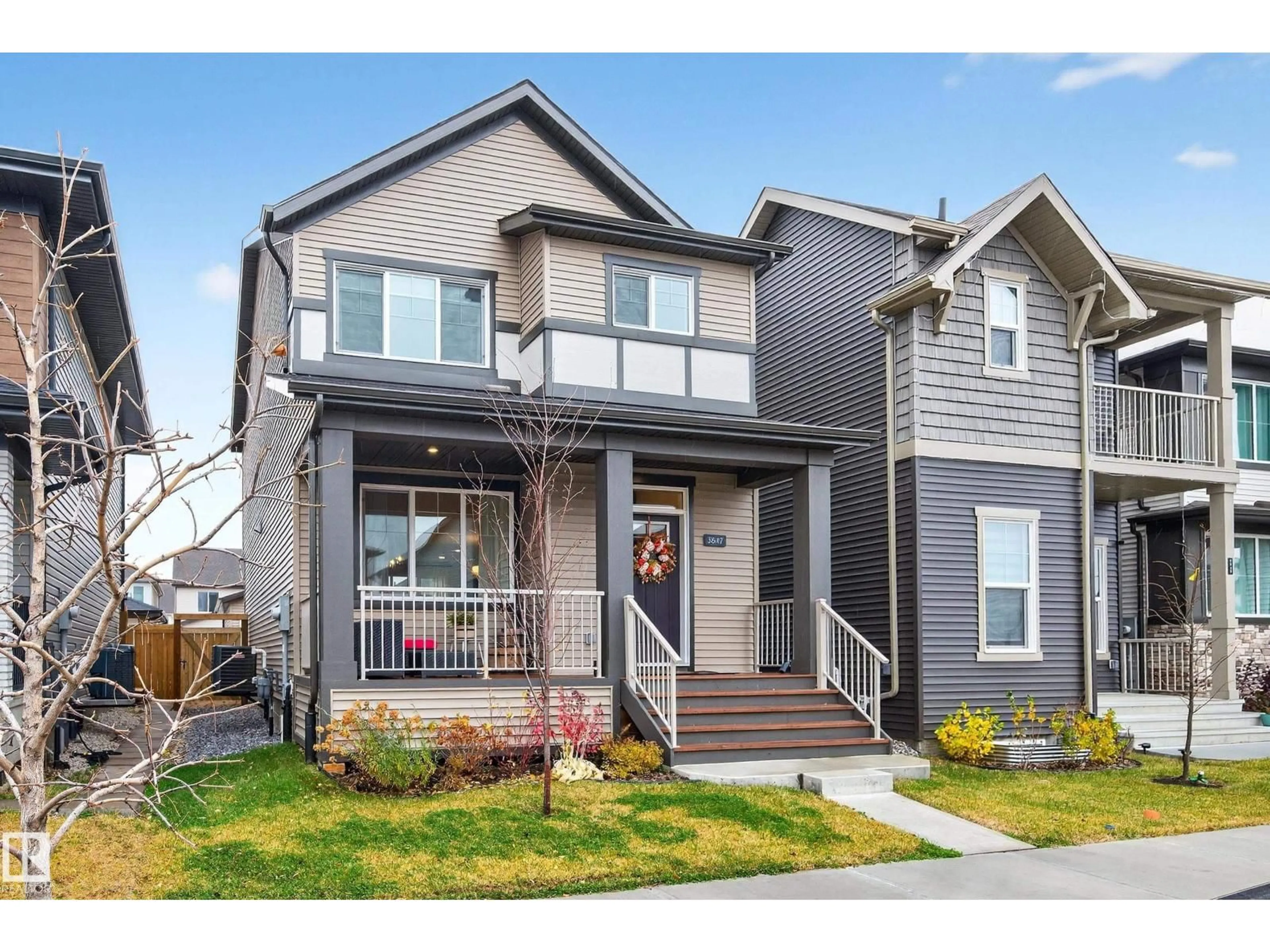 Home with vinyl exterior material, street for 3847 CHRUSTAWKA PL, Edmonton Alberta T6W4M9