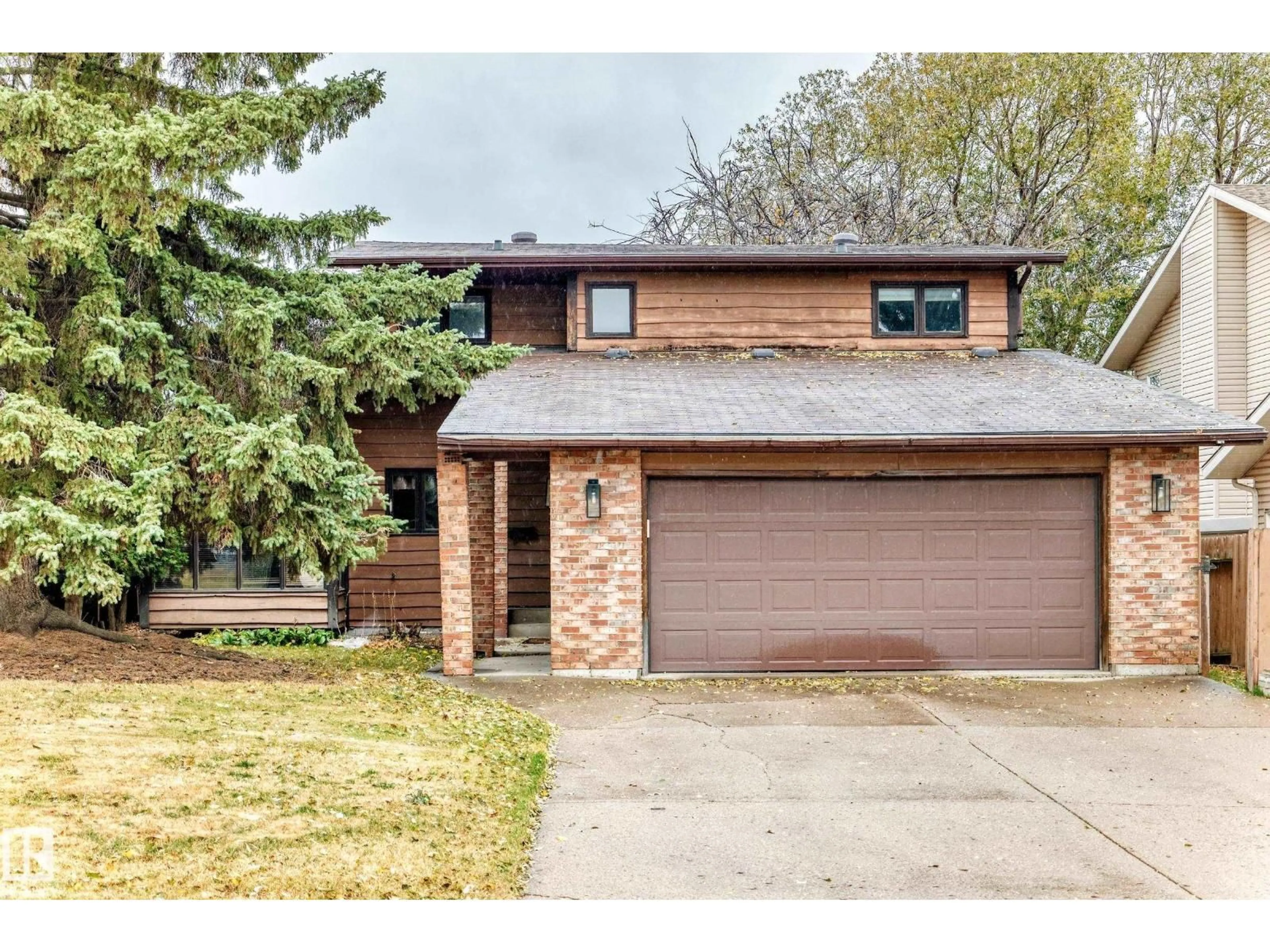 Home with brick exterior material, street for 52 WOODSTOCK DR, Sherwood Park Alberta T8A4C3