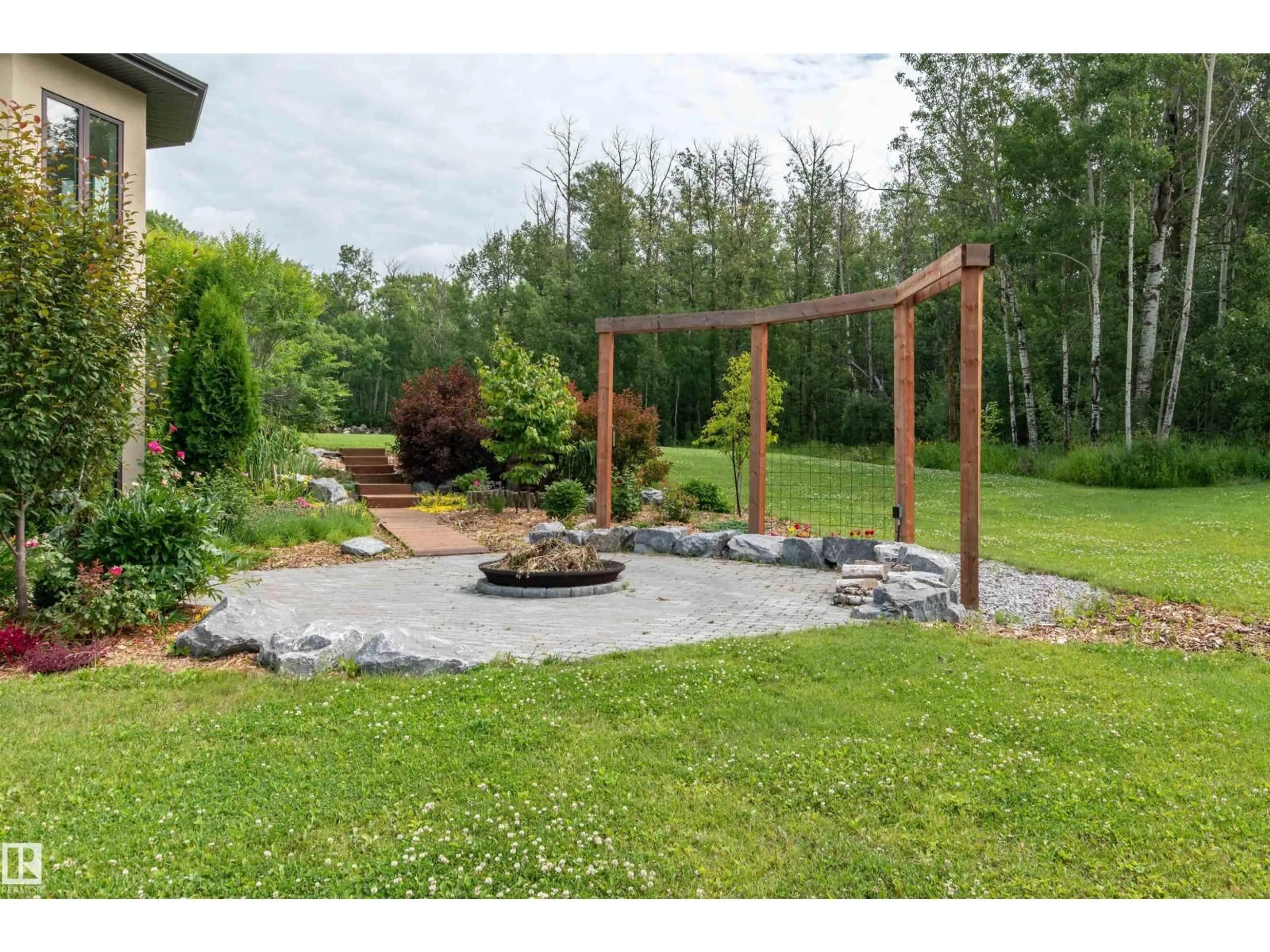 Patio, mountain view for 52449 RGE ROAD 214, Rural Strathcona County Alberta T8E2G8
