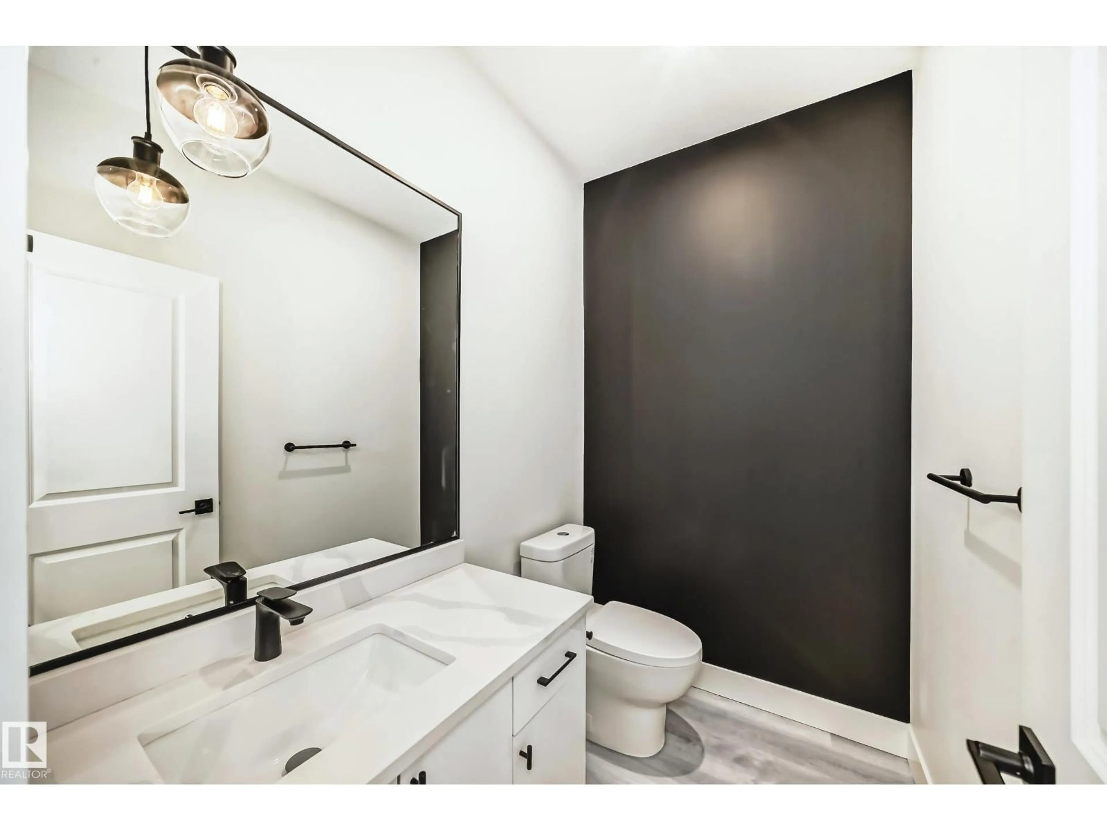 Contemporary bathroom, ceramic/tile floor for 3518 42 AV, Beaumont Alberta T4X3B3