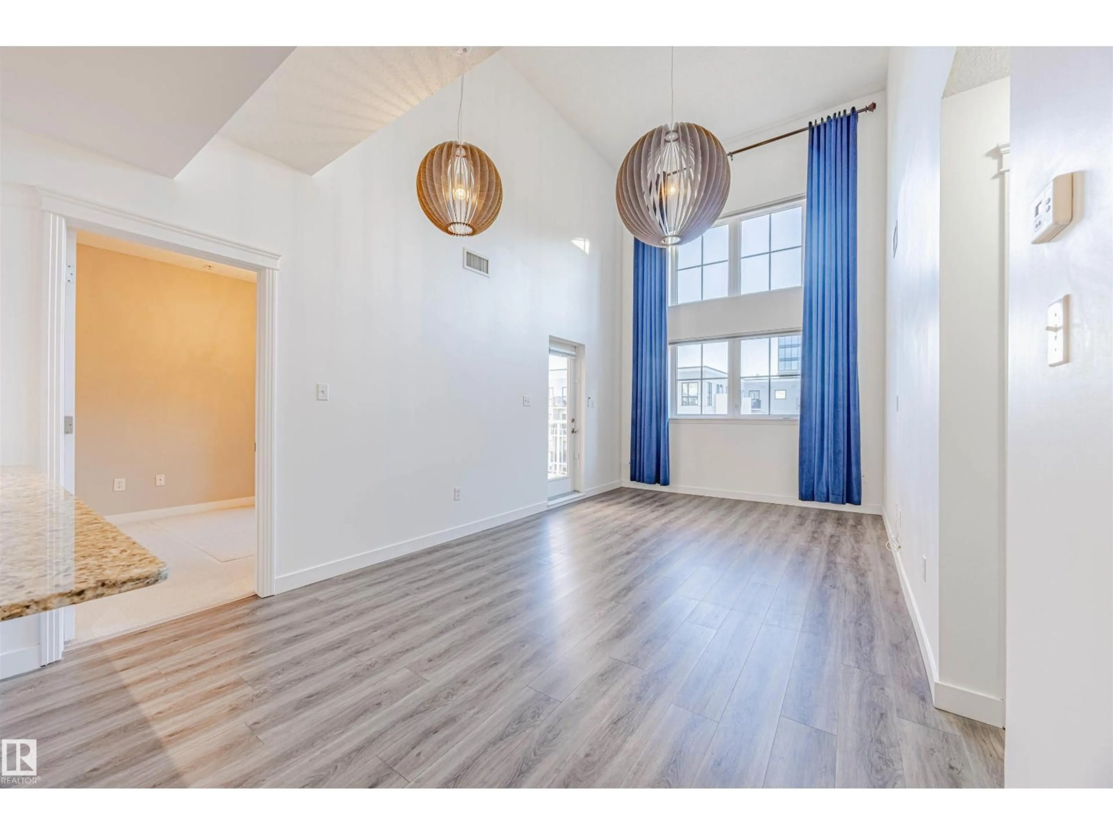 A pic of a room for 609 - 10333 112 ST NW, Edmonton Alberta T5K0B4