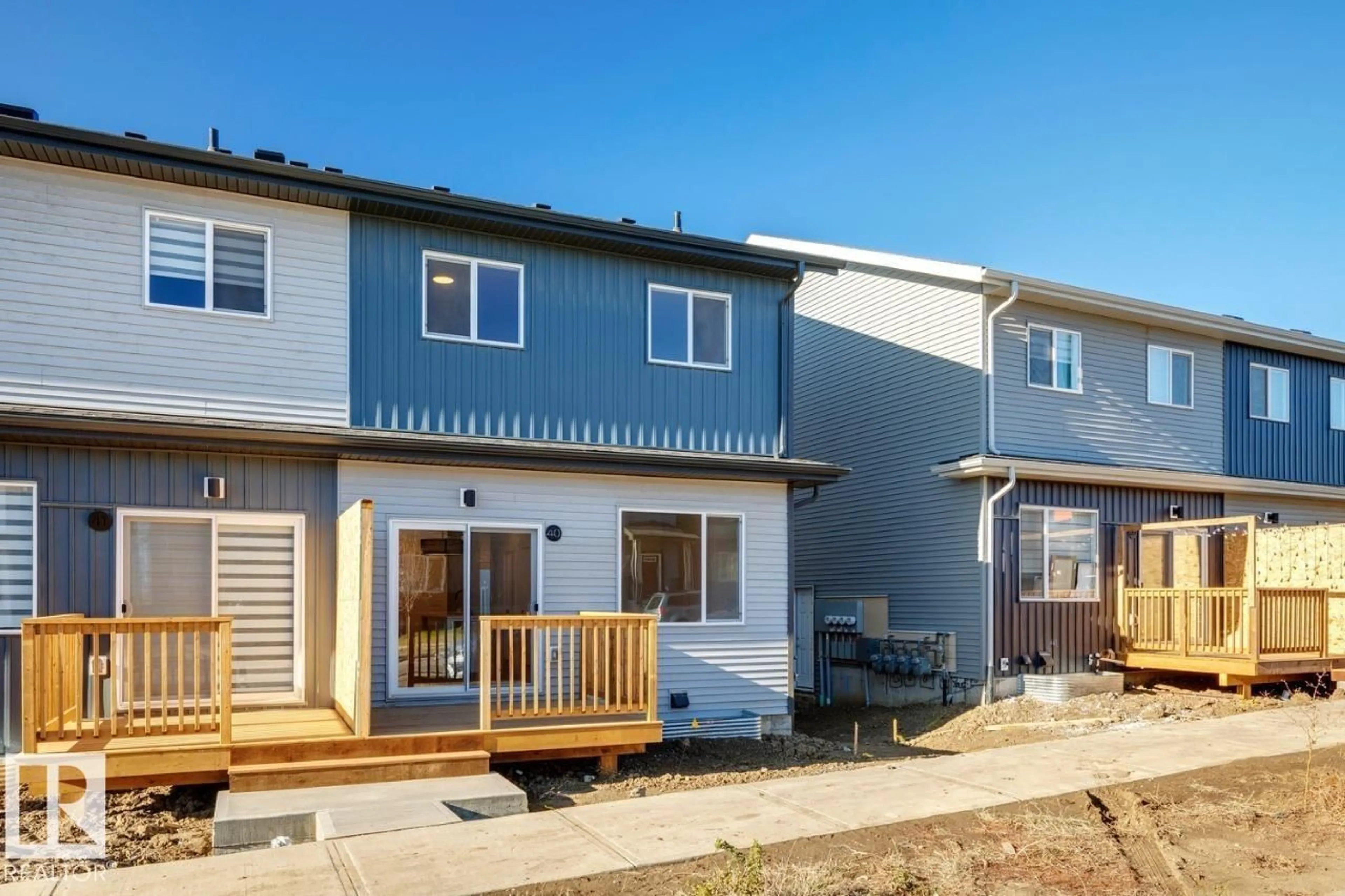 Home with vinyl exterior material, street for #40 - 710 MATTSON DR, Edmonton Alberta T6X1A3