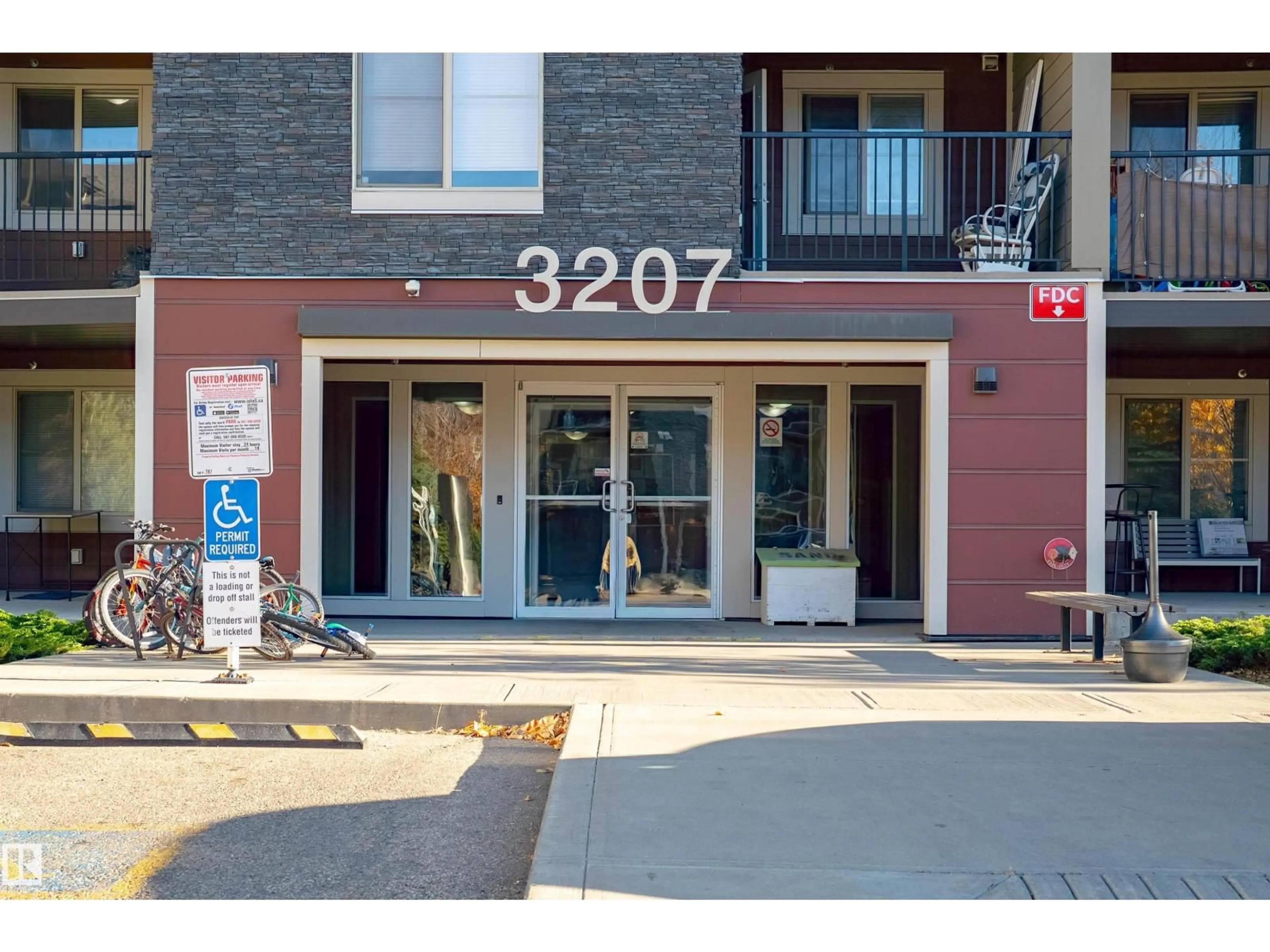 Unknown for 206 - 3207 JAMES MOWATT TR, Edmonton Alberta T6W3L6