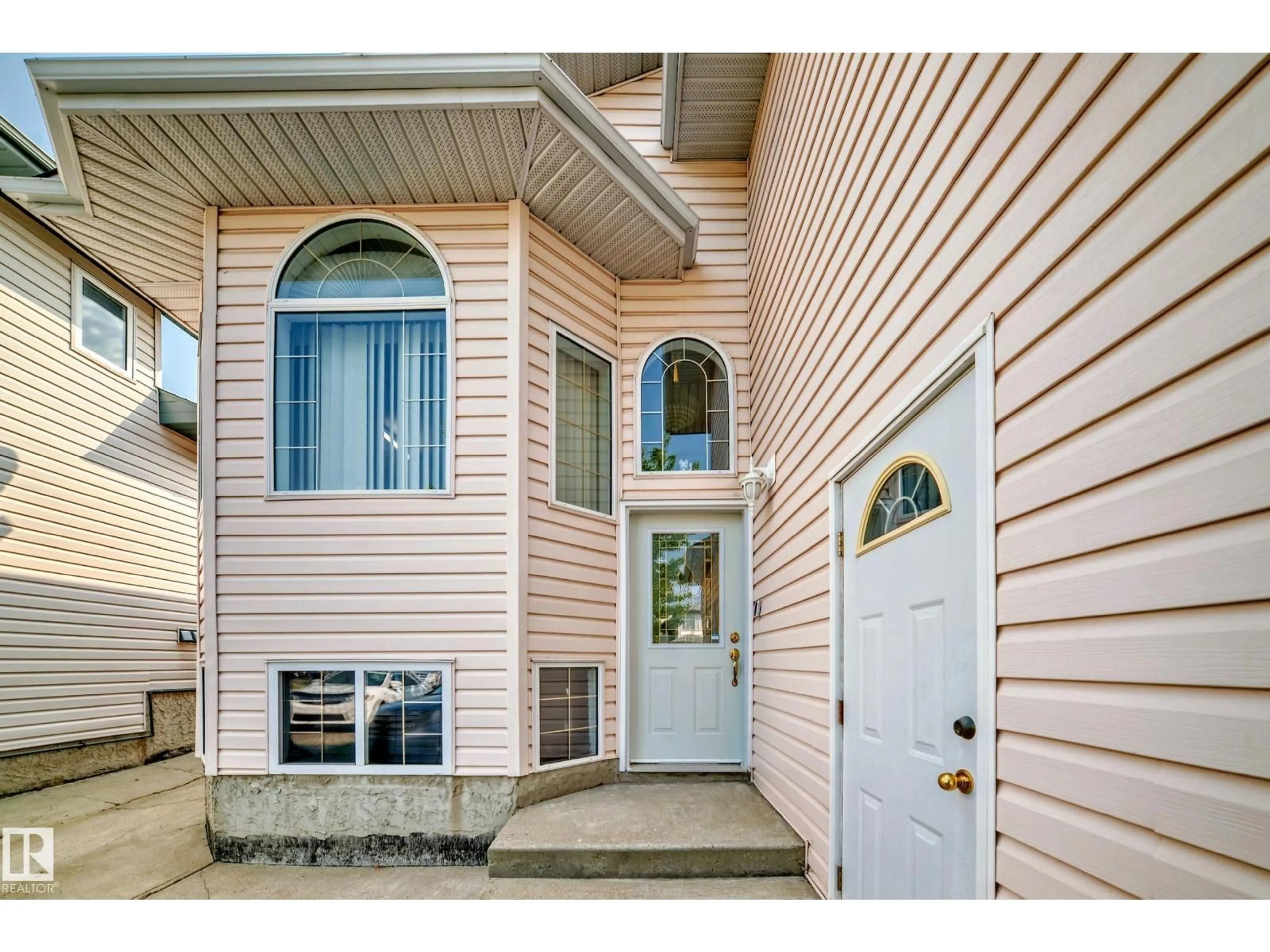 Unknown for NW - 3135 34B AV, Edmonton Alberta T6T1T6