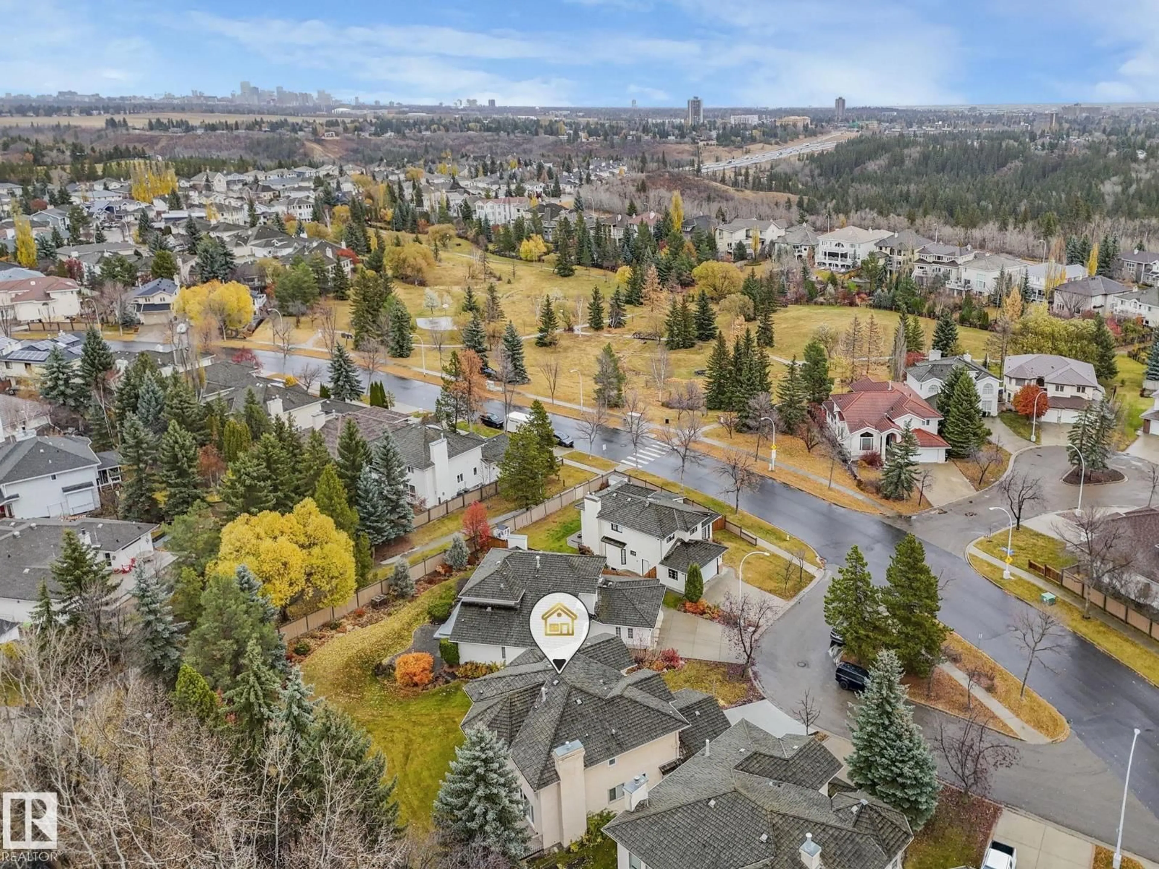 A pic from outside/outdoor area/front of a property/back of a property/a pic from drone, mountain view for 316 BURTON RD, Edmonton Alberta T6R2G7