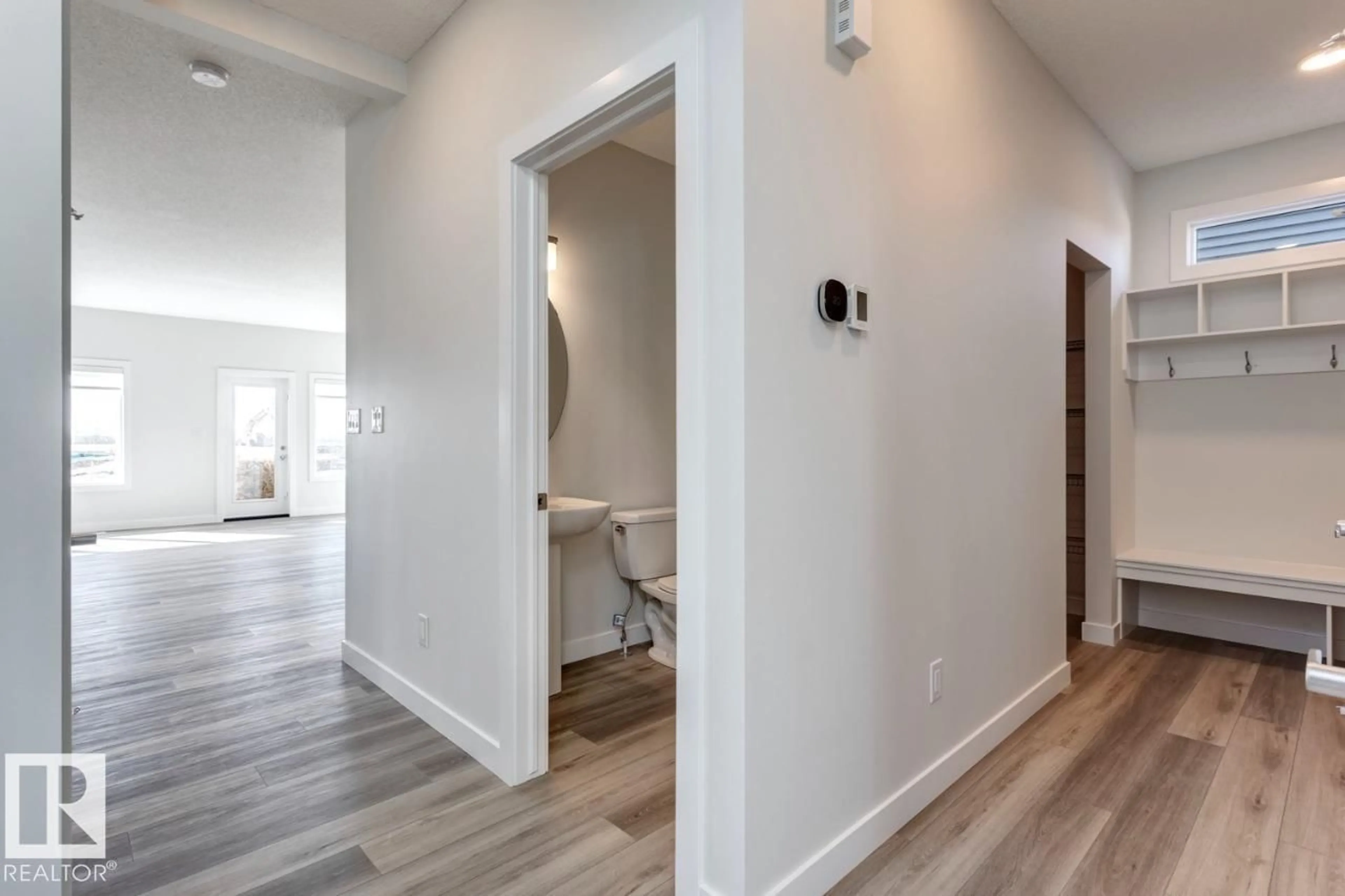 Indoor entryway for 6304 42 AV, Beaumont Alberta T4X0G7