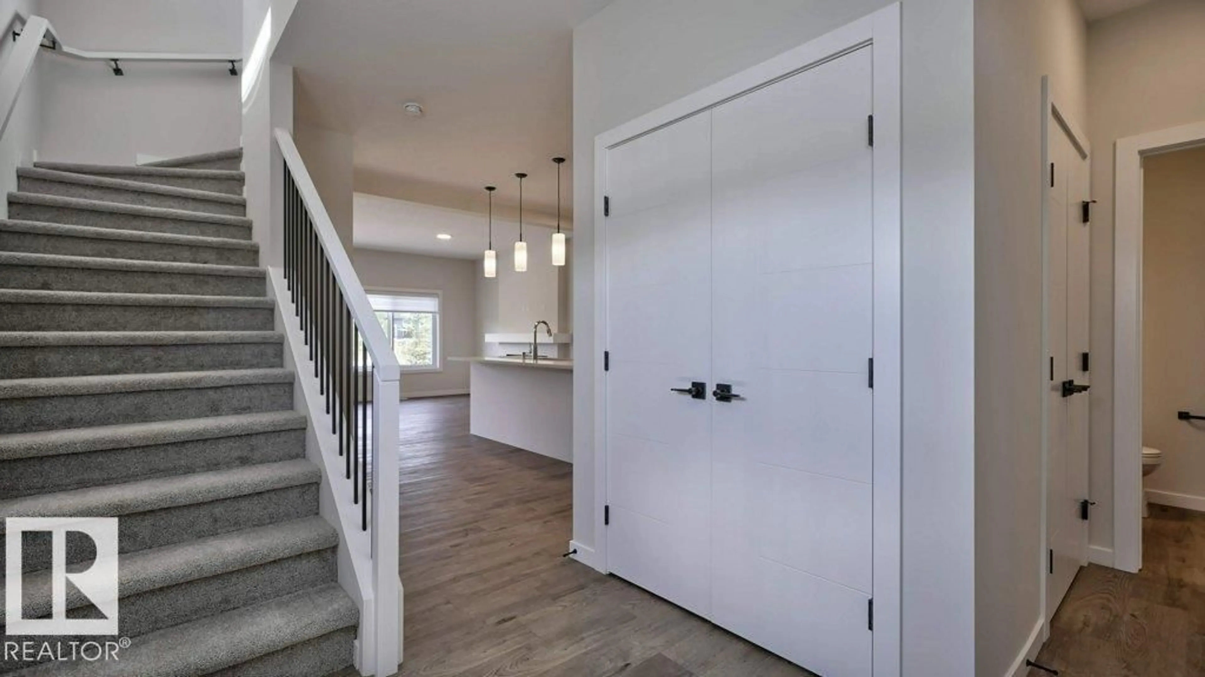 Indoor entryway for 306 BRAE WY, Leduc Alberta T9E1T7