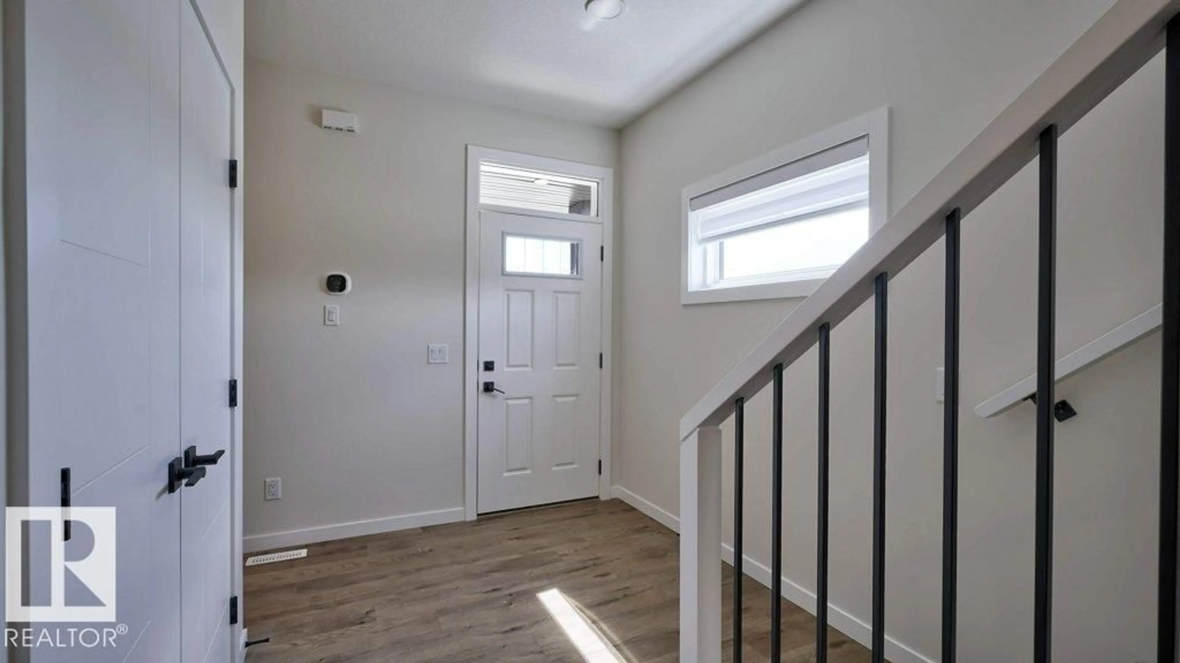 Indoor entryway for 306 BRAE WY, Leduc Alberta T9E1T7