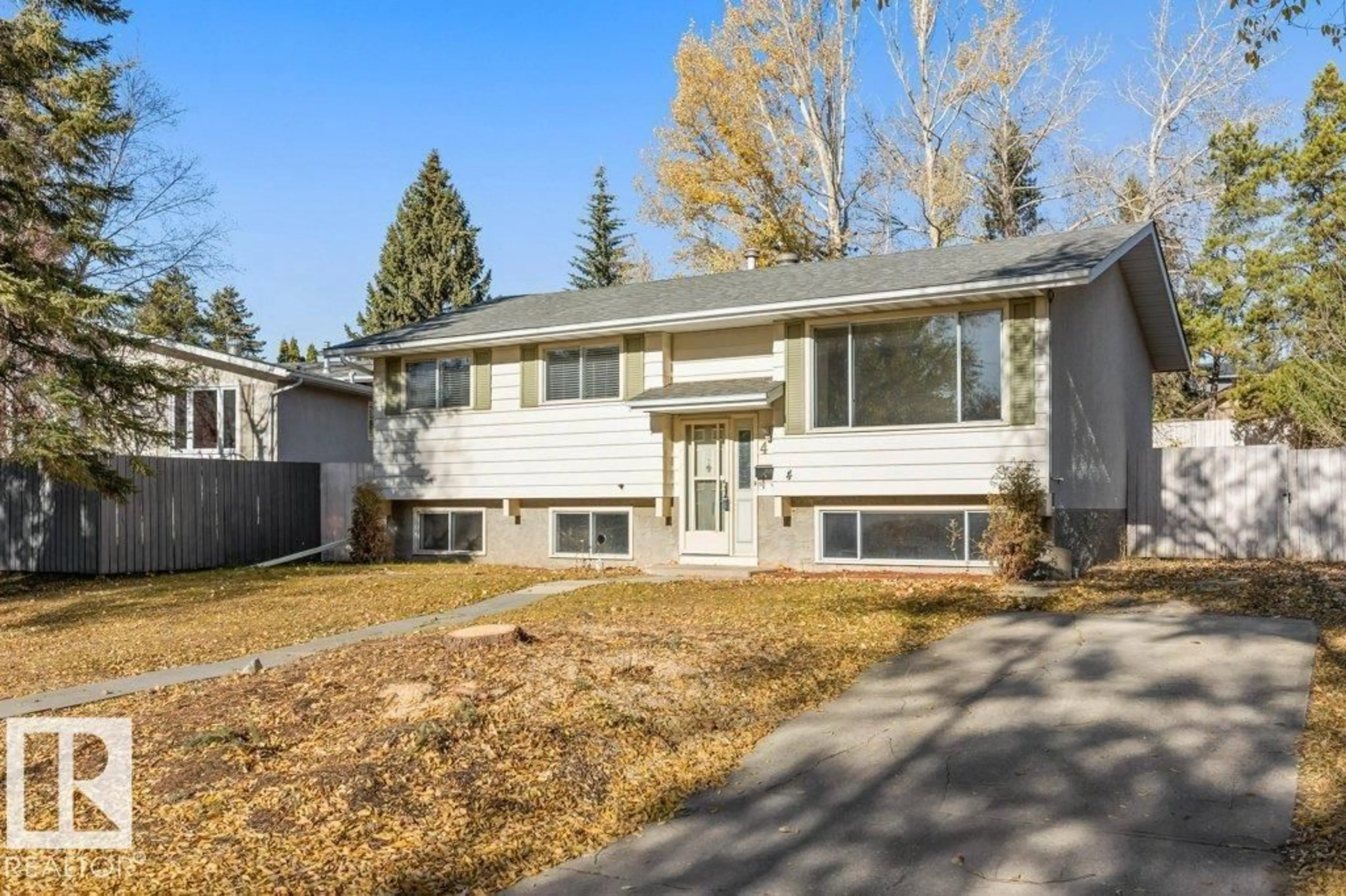 Home with vinyl exterior material, street for 4 GILBY ST, Sherwood Park Alberta T8A2X2