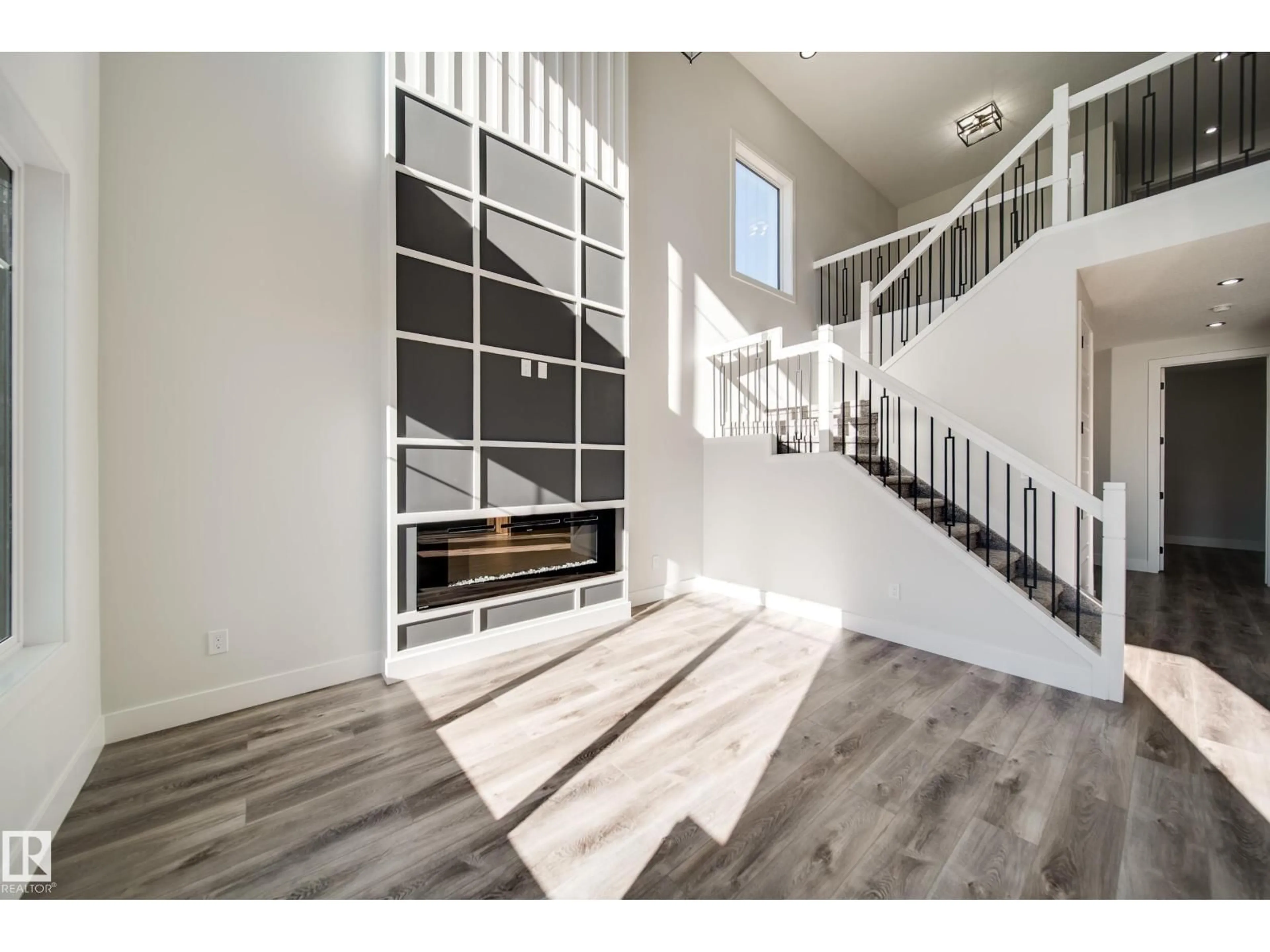 Indoor entryway for 8515 183 AV, Edmonton Alberta T5Z0G6