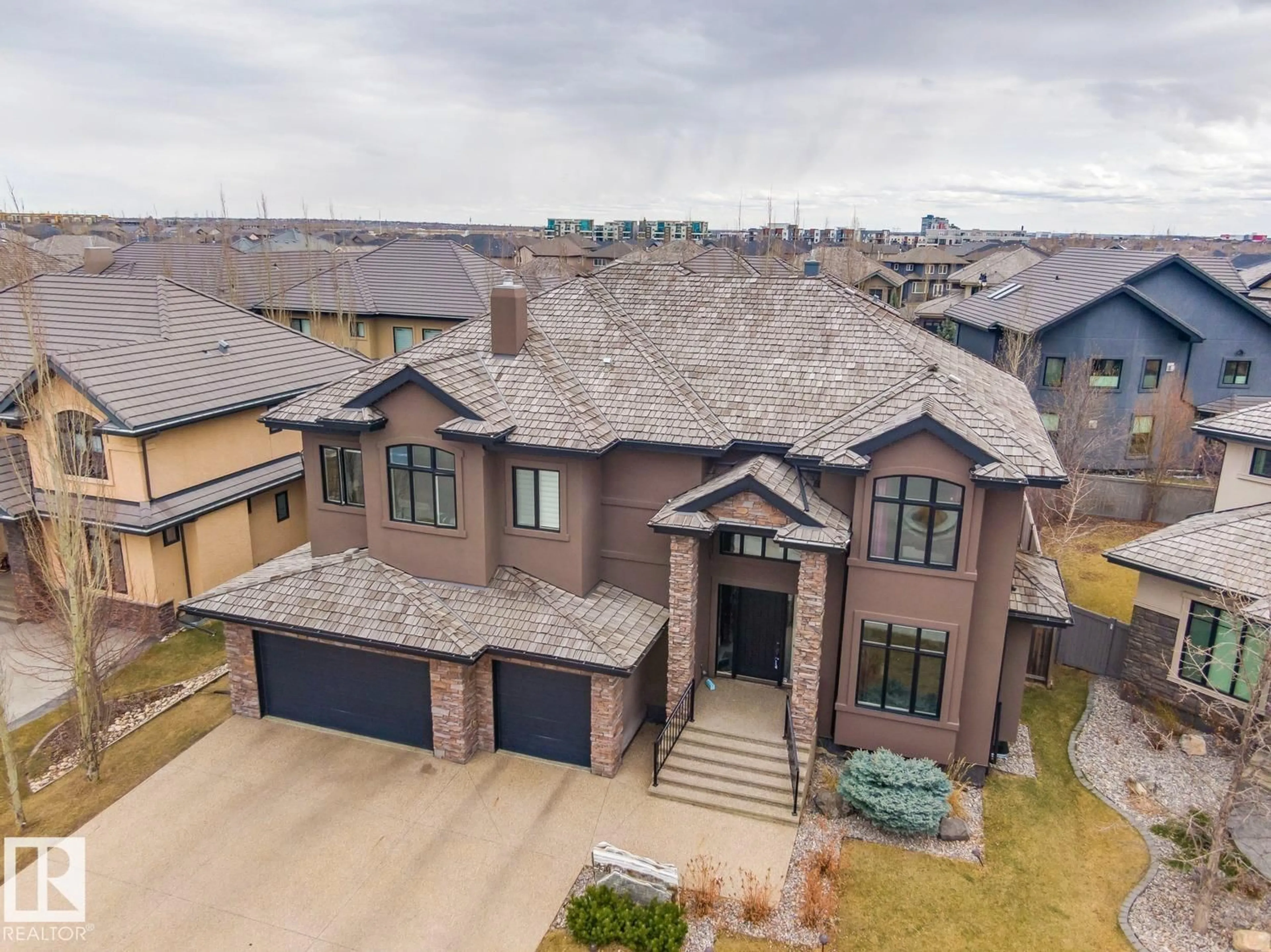 A pic from outside/outdoor area/front of a property/back of a property/a pic from drone, street for SW - 4311 WESTCLIFF LANDING LD, Edmonton Alberta T6W0Y1