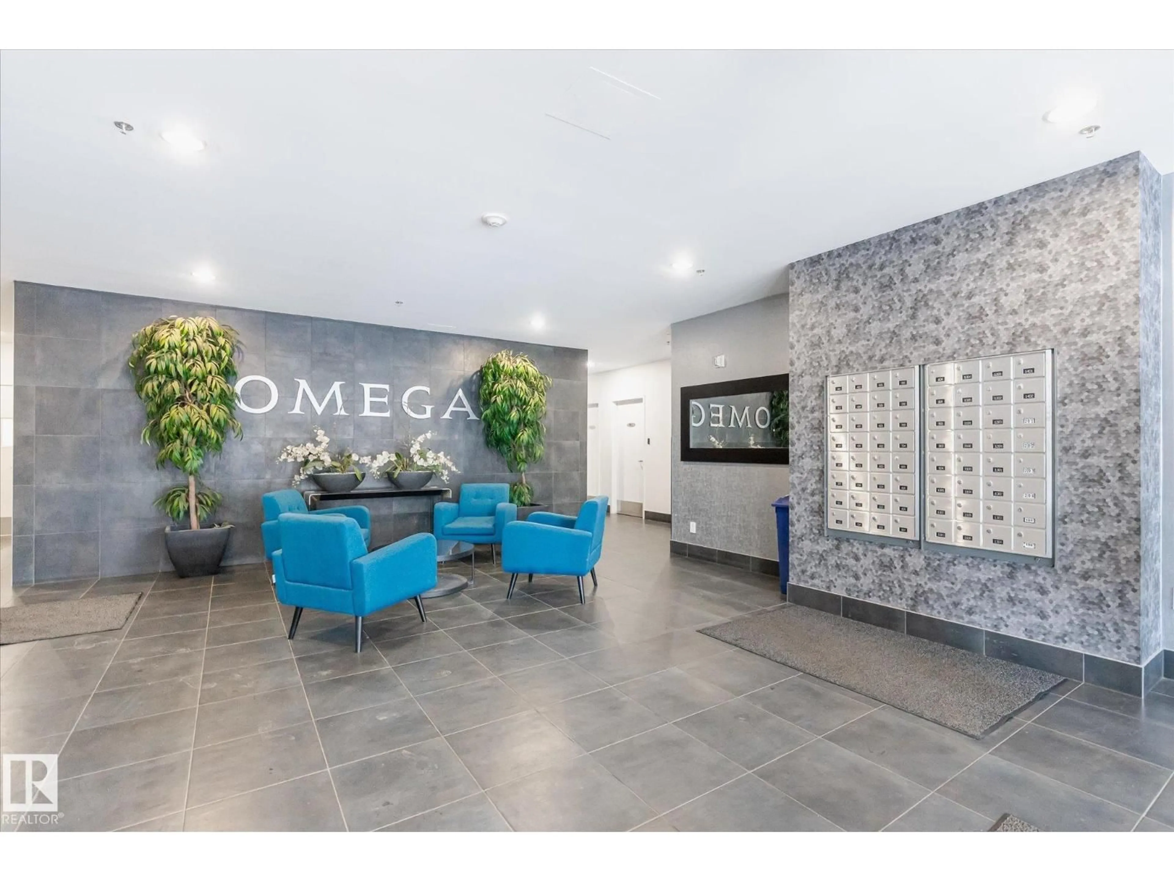 Lobby for #506 - 10504 99 AV, Edmonton Alberta T5K1B2