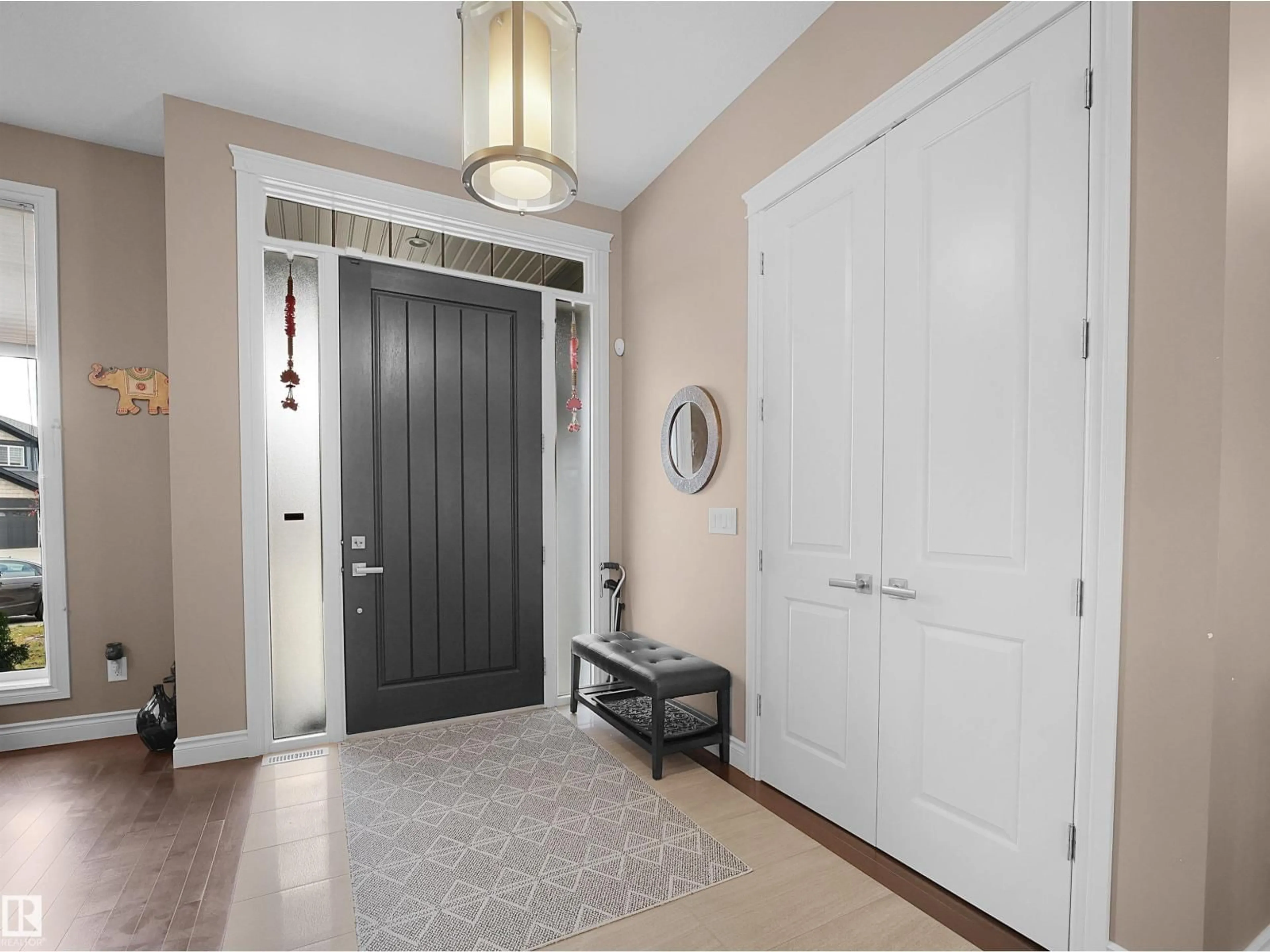 Indoor entryway for 3509 WEST PL NW, Edmonton Alberta T6W0T6