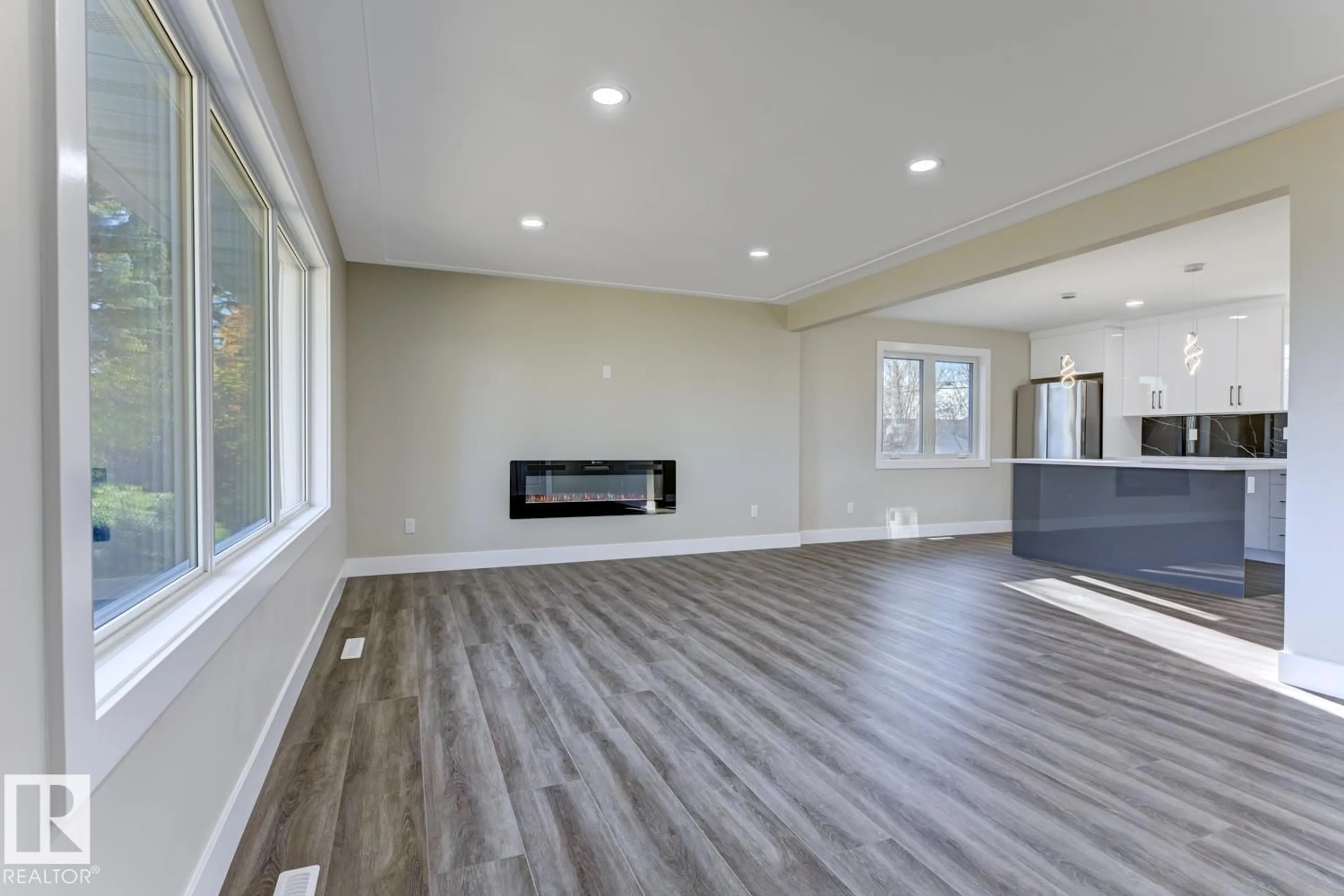 Unknown for NW - 12904 95A ST, Edmonton Alberta T5E4A1