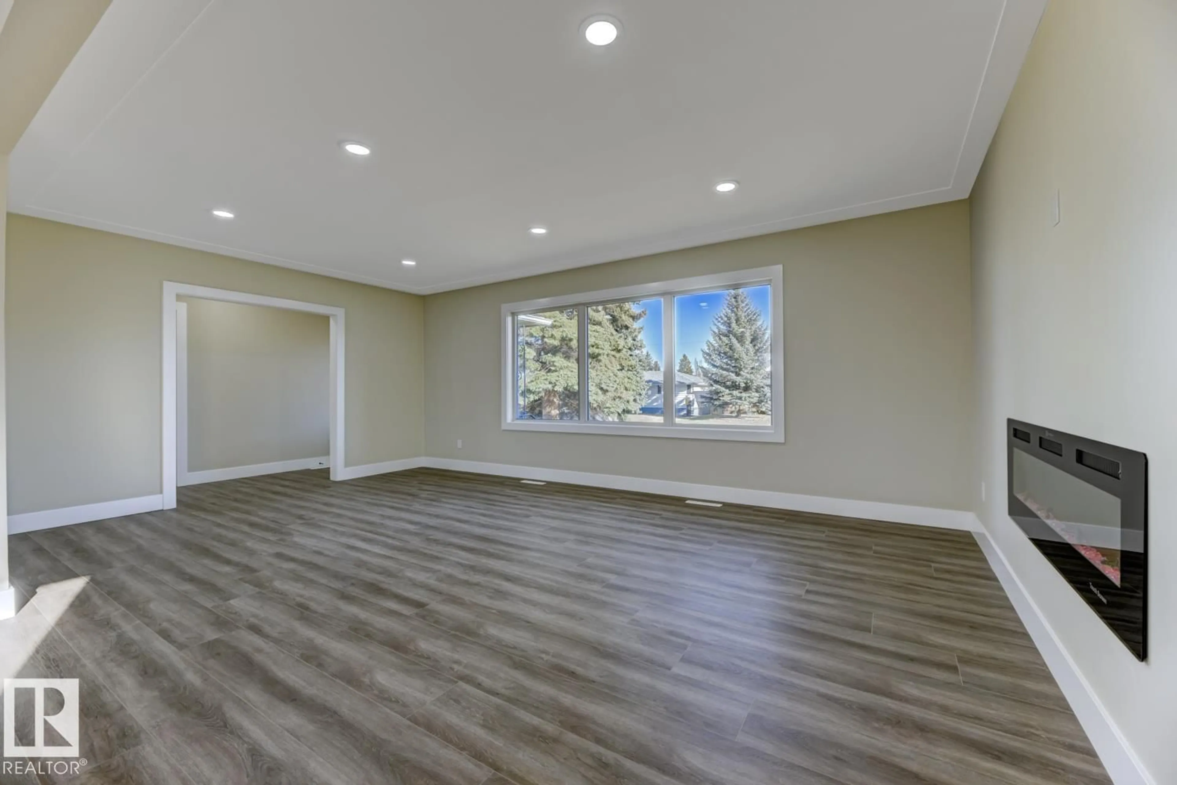 A pic of a room for NW - 12904 95A ST, Edmonton Alberta T5E4A1