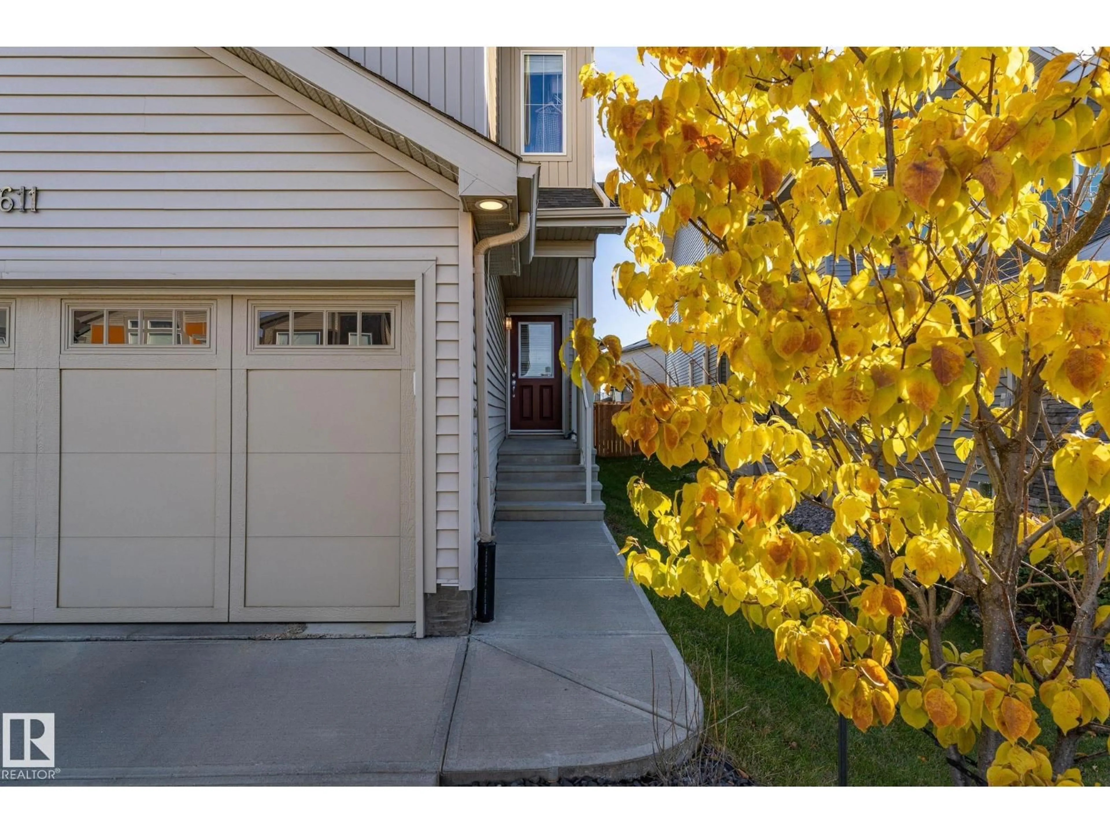 Indoor entryway for 9611 224 ST, Edmonton Alberta T5T7K6