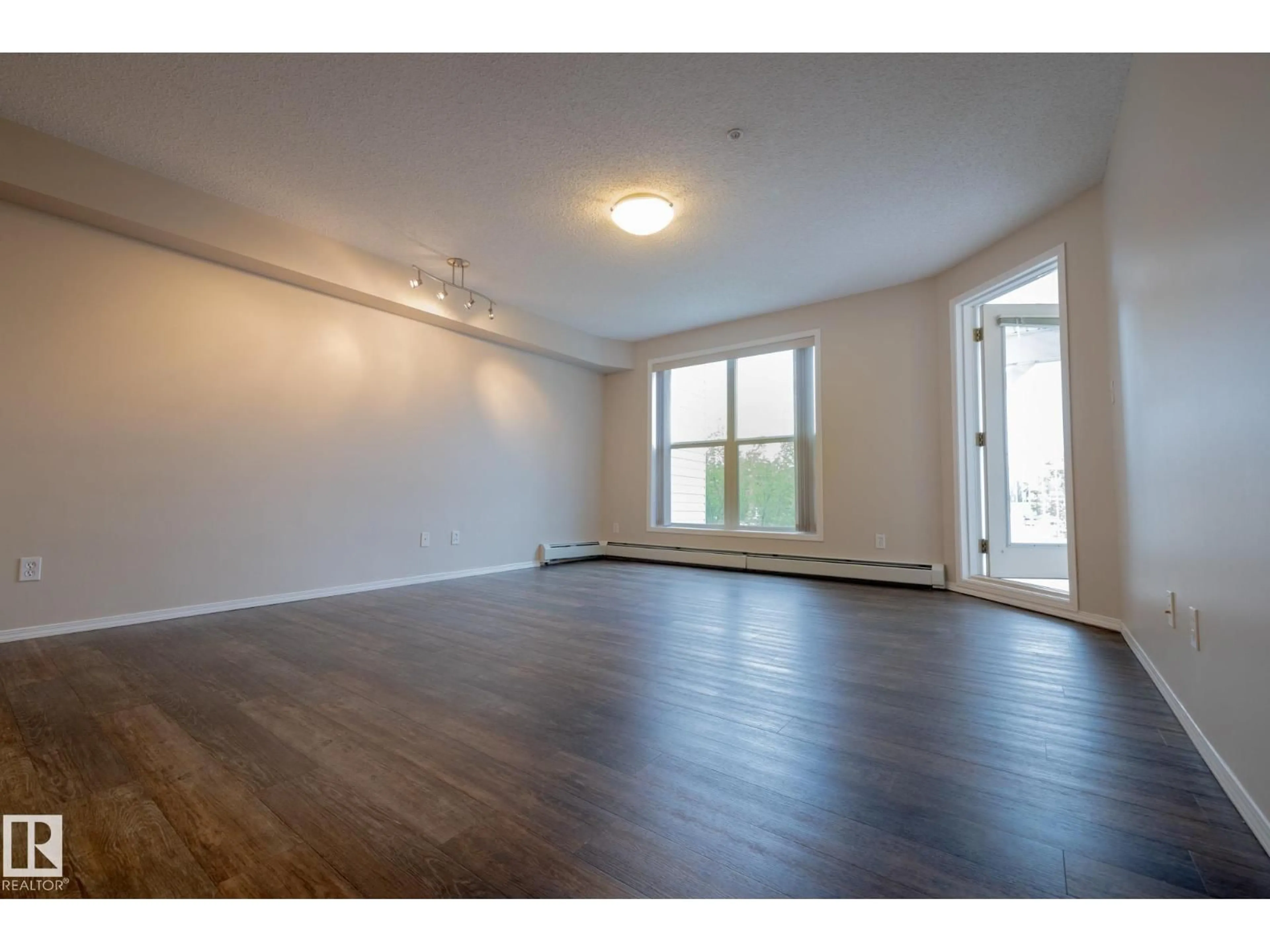 A pic of a room for 406 - 10311 111 ST NW, Edmonton Alberta T5K2Y8