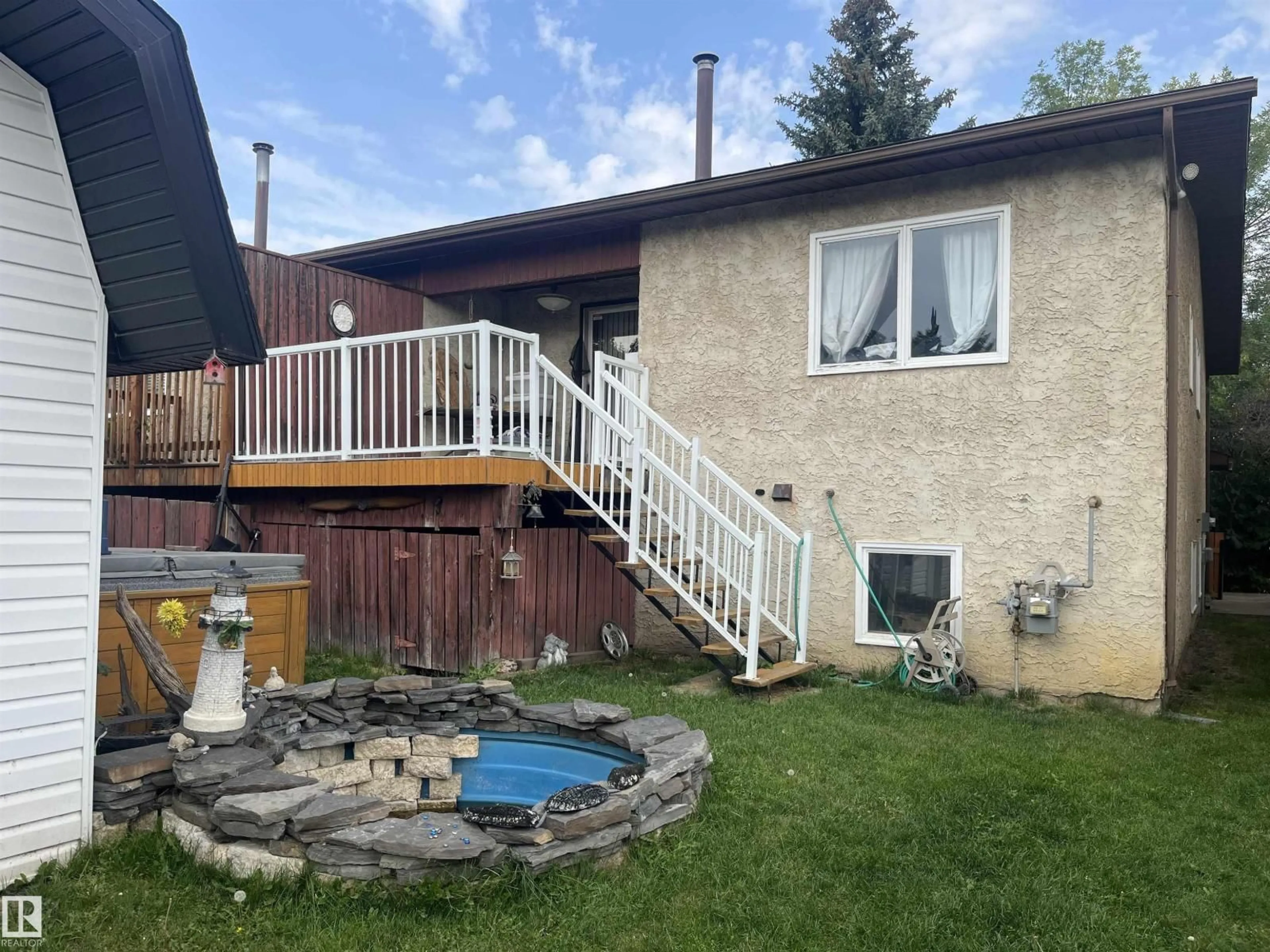 Patio, mountain view for 5106 57 AV, Stony Plain Alberta T0E2G0
